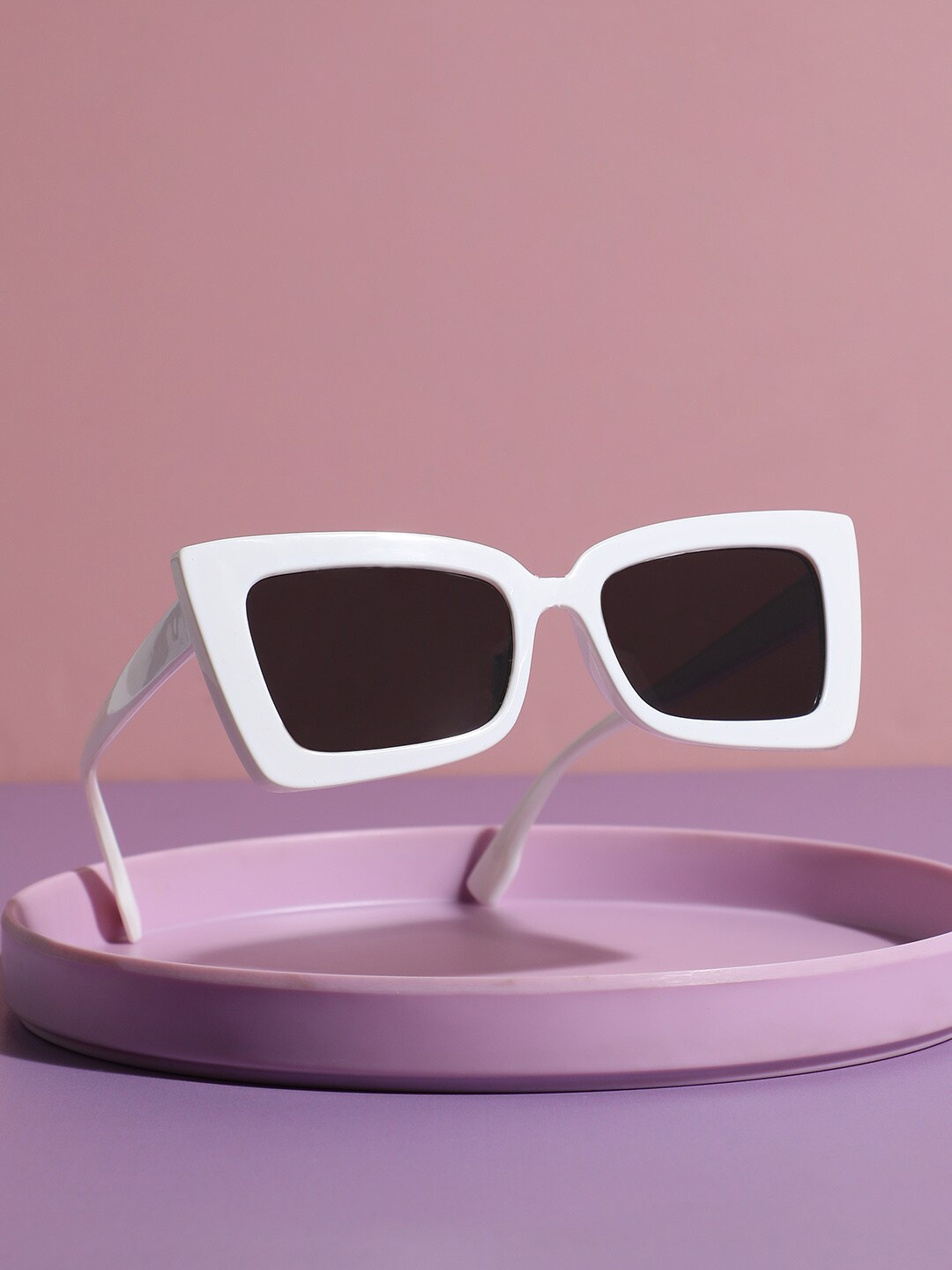 

HAUTE SAUCE by Campus Sutra Women Butterfly Sunglasses With Polarised Lens AW23_HSSG1426, Black
