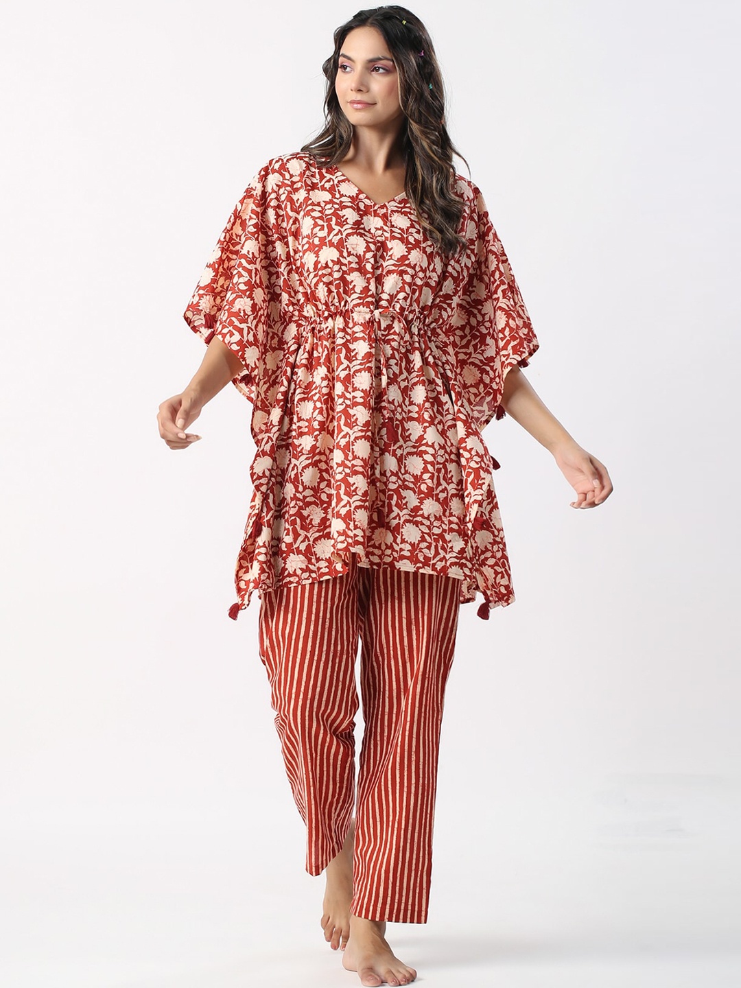 

JISORA Floral Printed Pure Cotton Night suit, Maroon