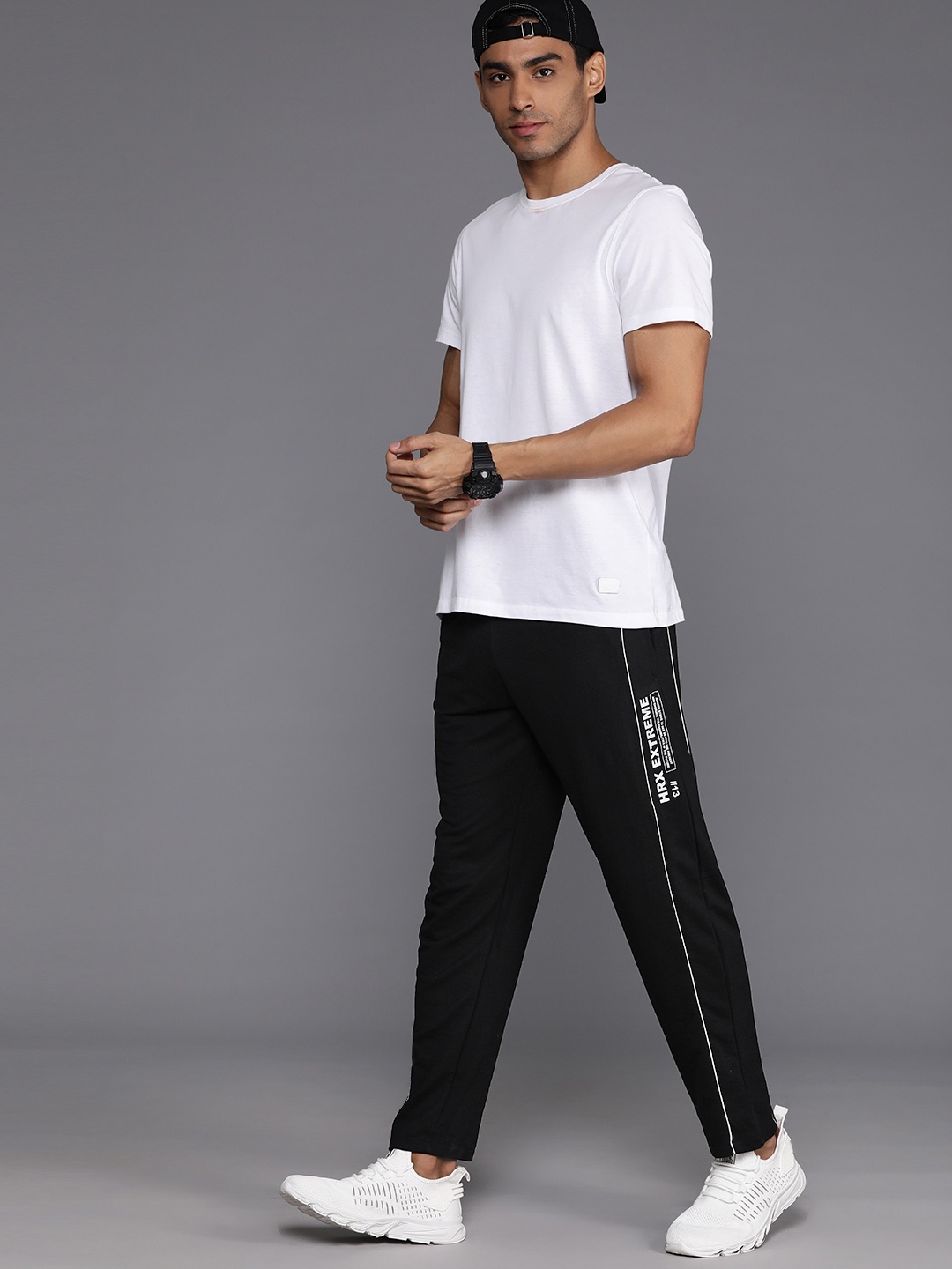 

HRX by Hrithik Roshan Regular Fit Casual Trackpants, Black