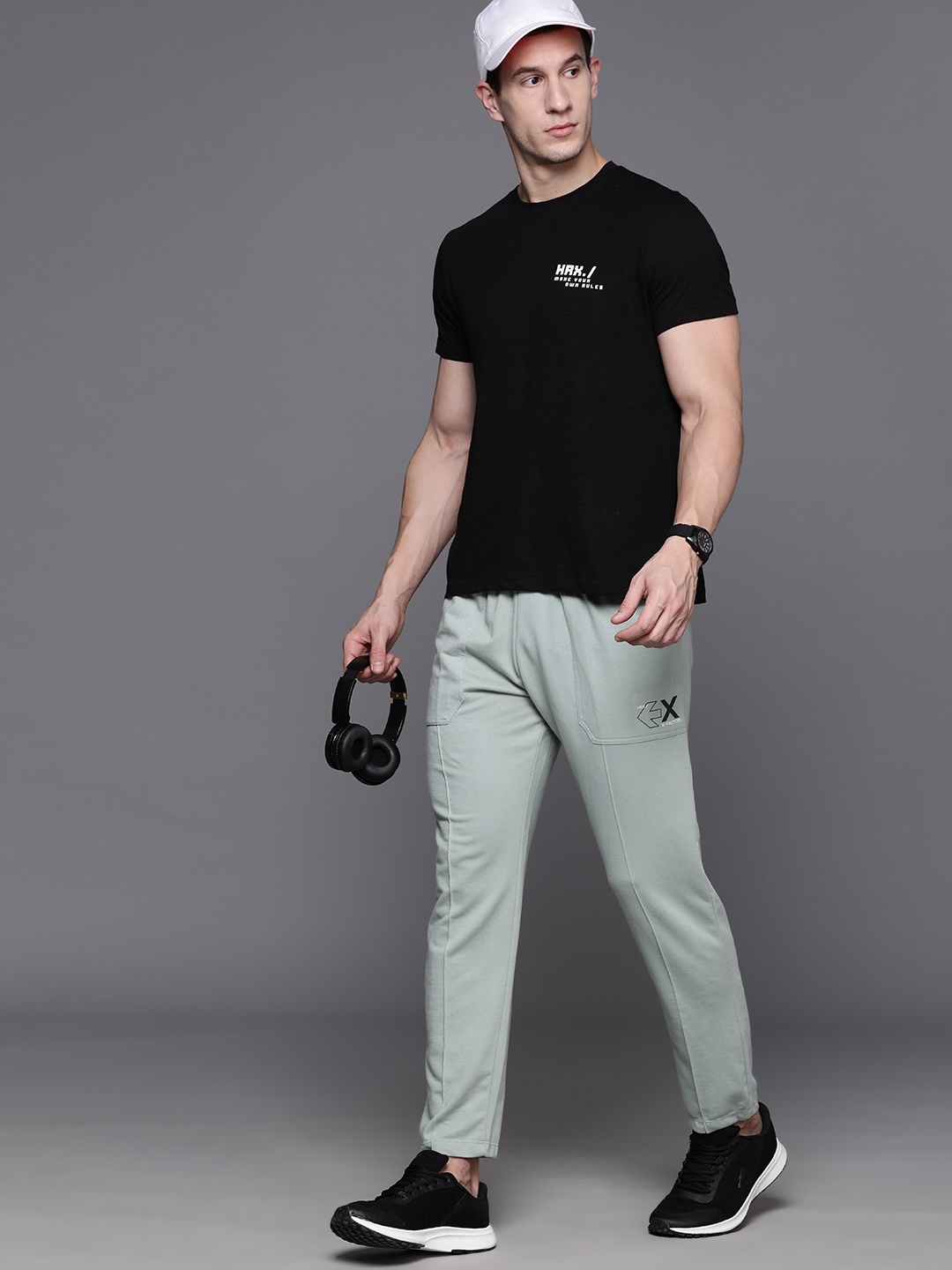 

HRX by Hrithik Roshan Men Solid Lifestyle Track Pants, Green
