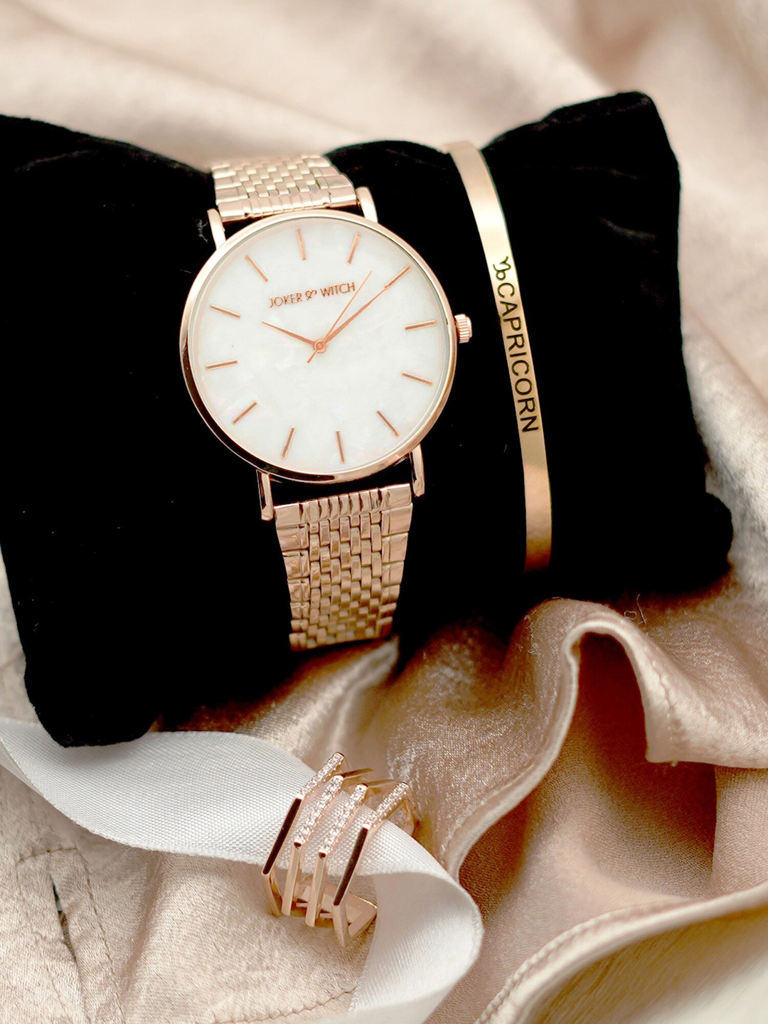 JOKER & WITCH Women Love Jinx Capricorn Love Triangle Watch Gift Set JWLT72, Rose gold
