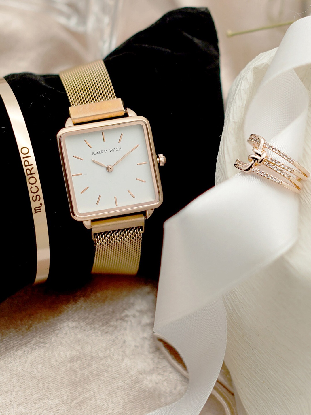 

JOKER & WITCH Women Pixie Dust Scorpio Love Triangle Watch Gift Set, Rose gold