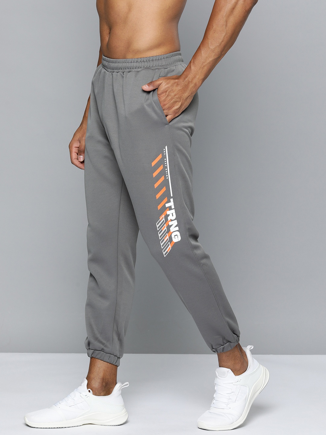 

HRX by Hrithik Roshan Rapid-Dry Men Training Joggers, Grey