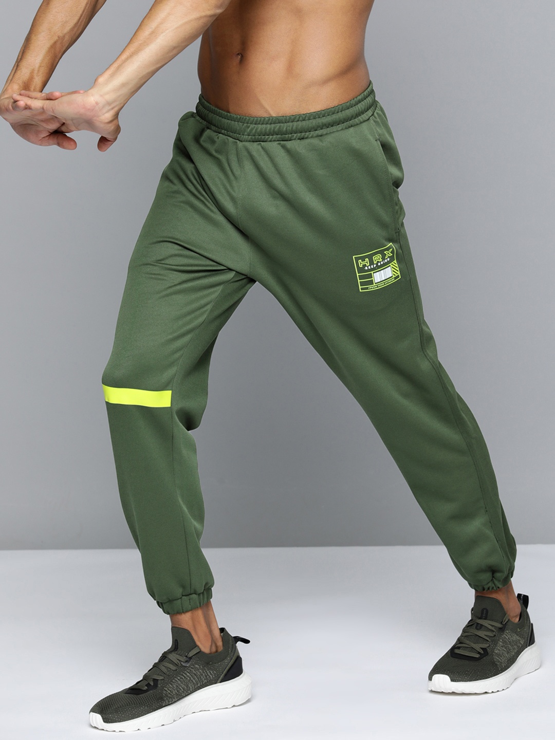 

HRX by Hrithik Roshan Rapid-Dry Men Training Joggers, Olive