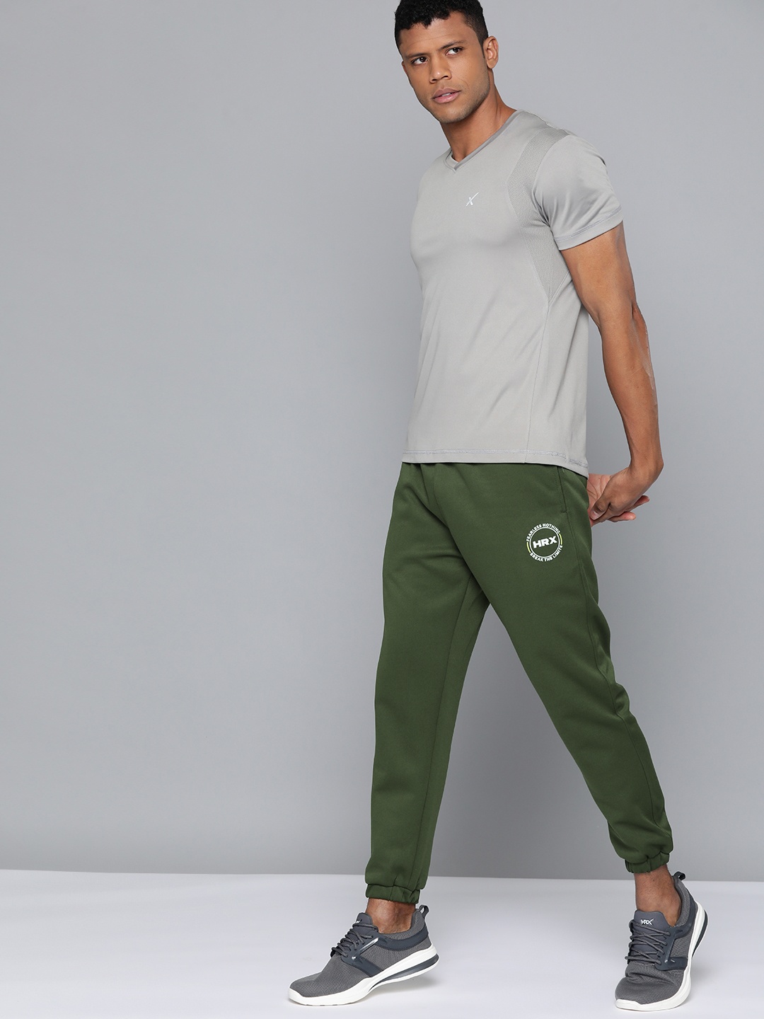 

HRX by Hrithik Roshan Men Rapid-Dry Training Joggers, Green