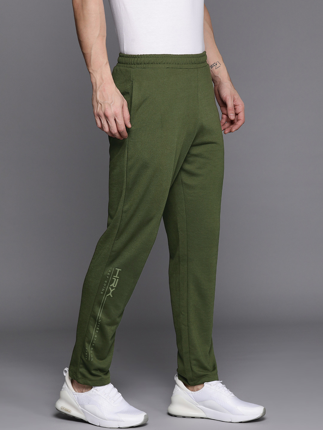 

HRX by Hrithik Roshan Men Regular Fit Lifestyle Track Pants, Olive