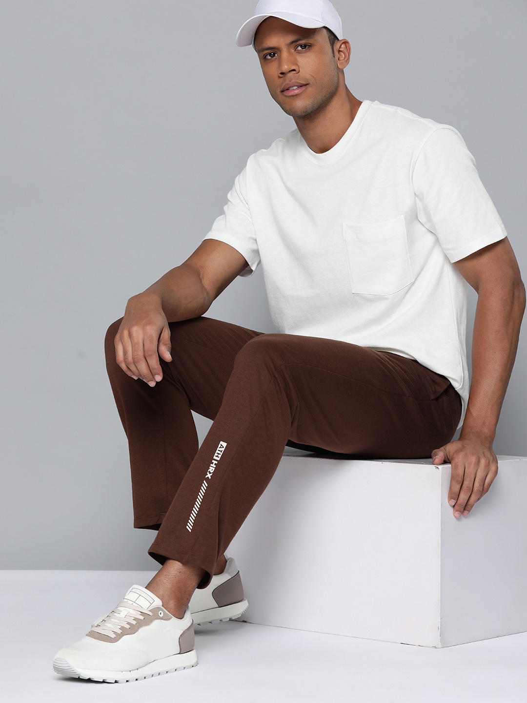 

HRX by Hrithik Roshan Men Printed Detail Lifestyle Track Pants, Brown