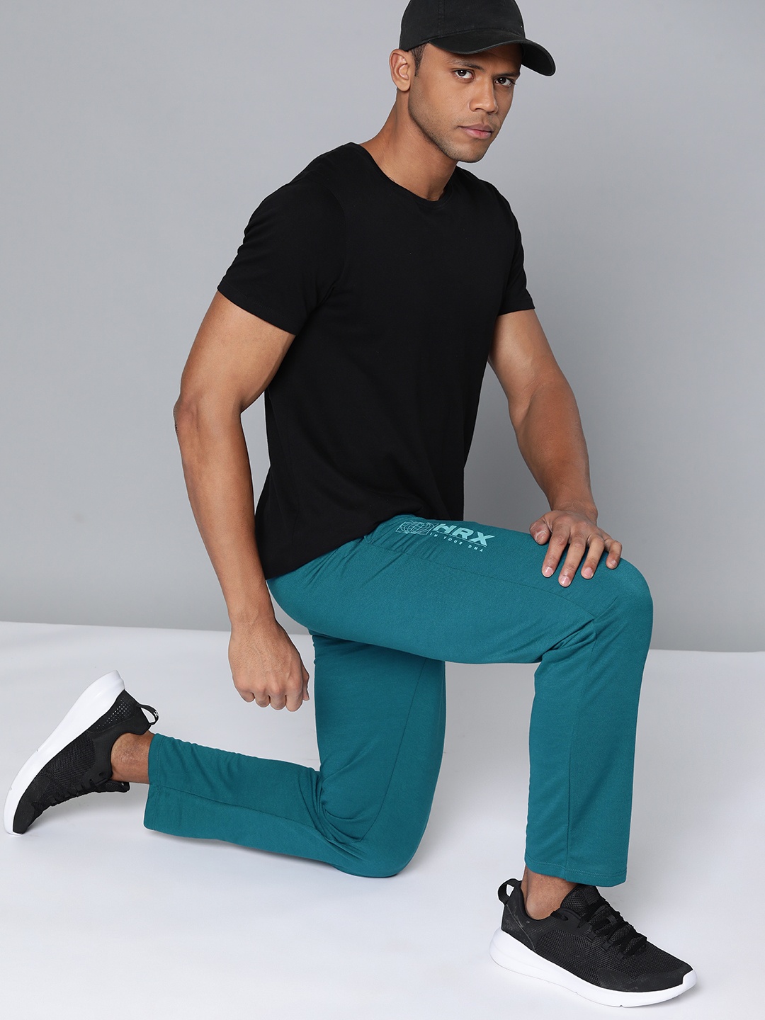 

HRX by Hrithik Roshan Men Printed Detail Lifestyle Track Pants, Teal