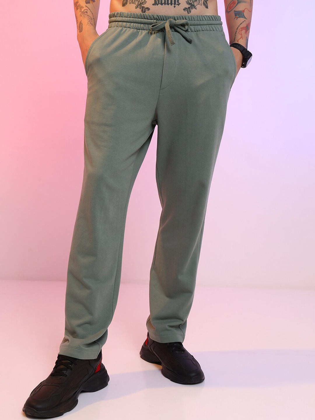 

HIGHLANDER Men Relaxed Fit Track Pants, Green