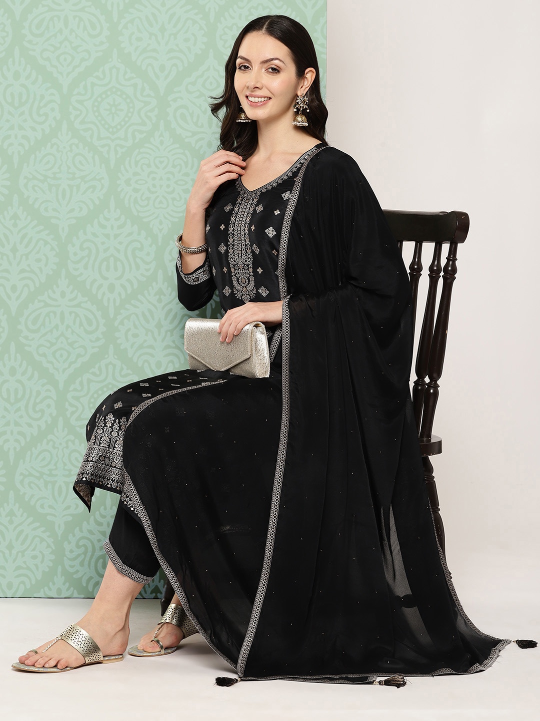 

Libas Ethnic Motifs Zari Kurta with Trousers & Dupatta, Black