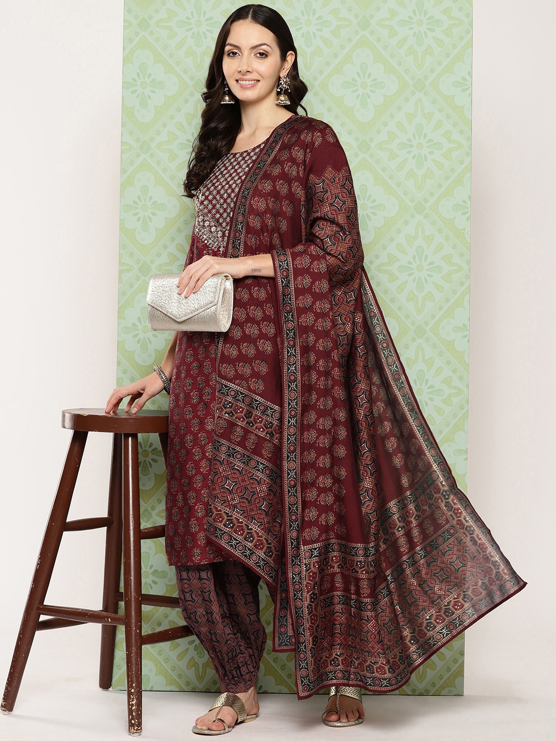 

Libas Ethnic Motifs Printed Sequinned Kurta with Salwar & Dupatta, Maroon