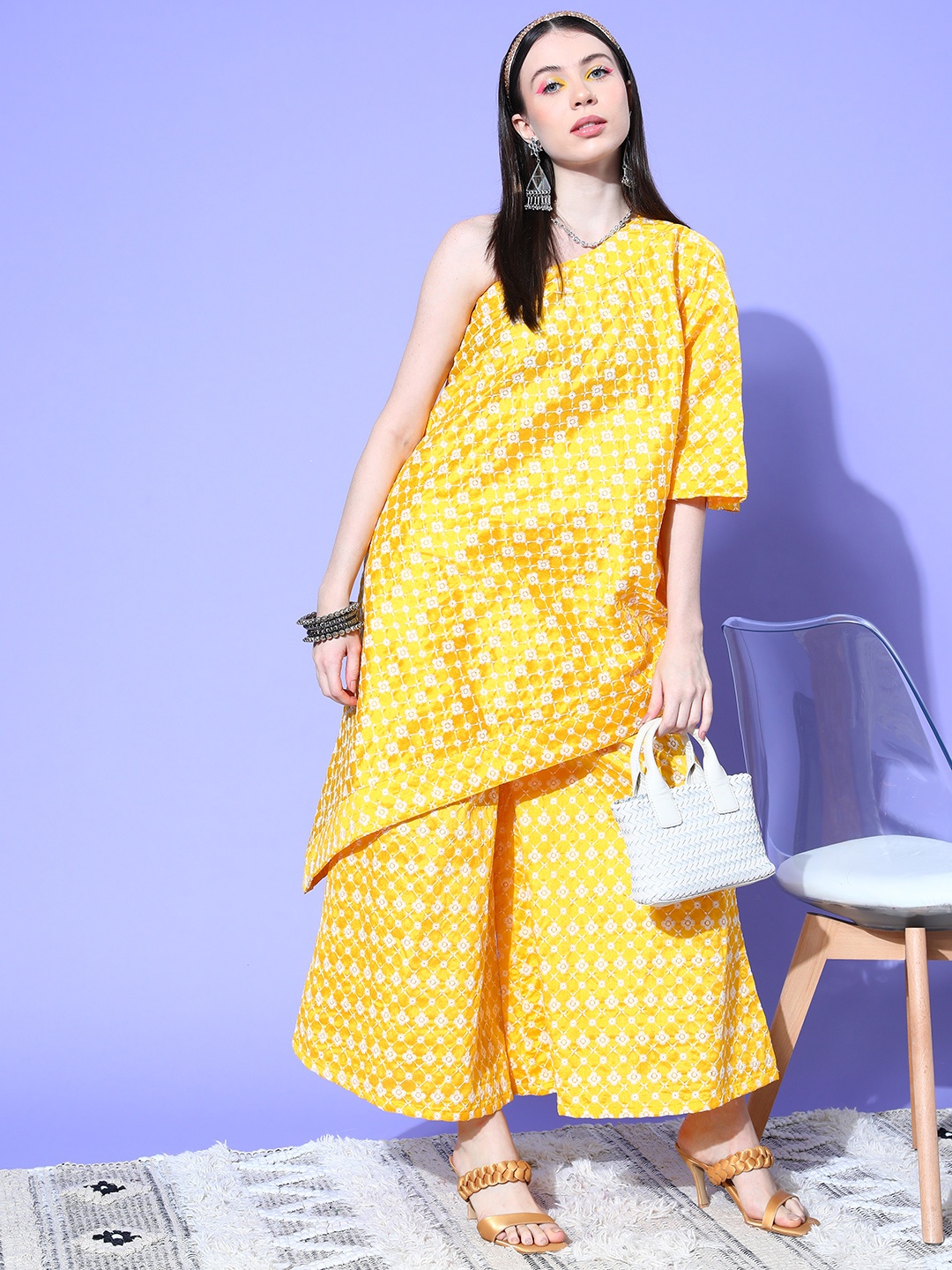 

InWeave Women Floral Embroidered Regular Kurta with Palazzos, Yellow