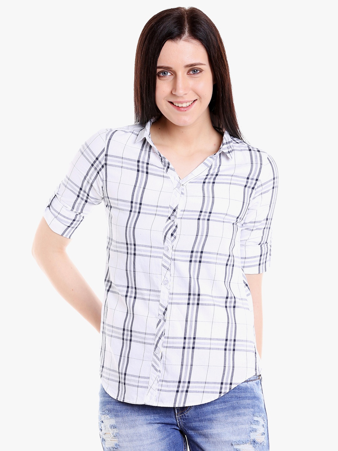 

Campus Sutra Women White & Black Regular Fit Checked Casual Shirt