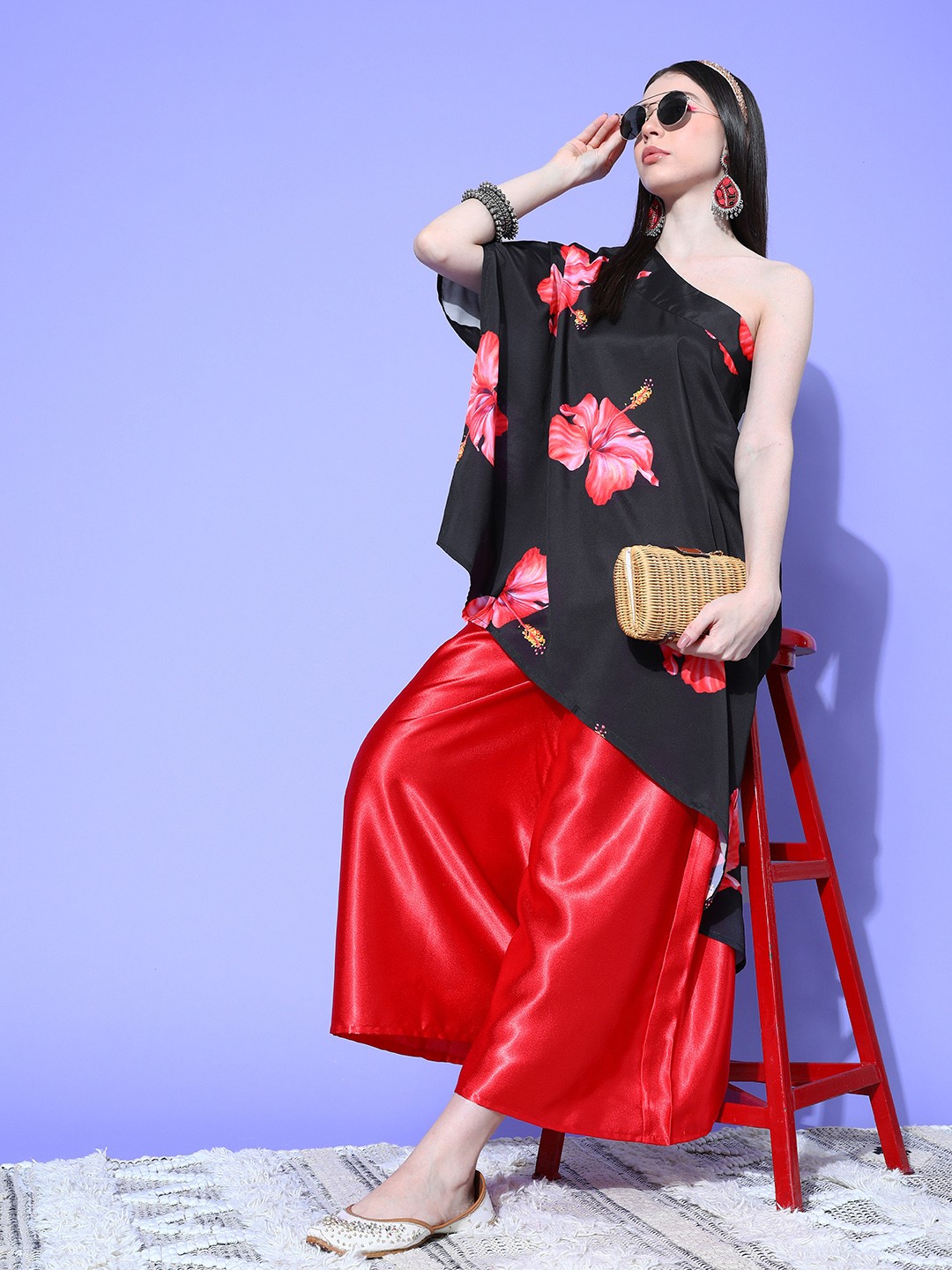 

InWeave Women Floral Printed Regular Kurta with Palazzos, Black