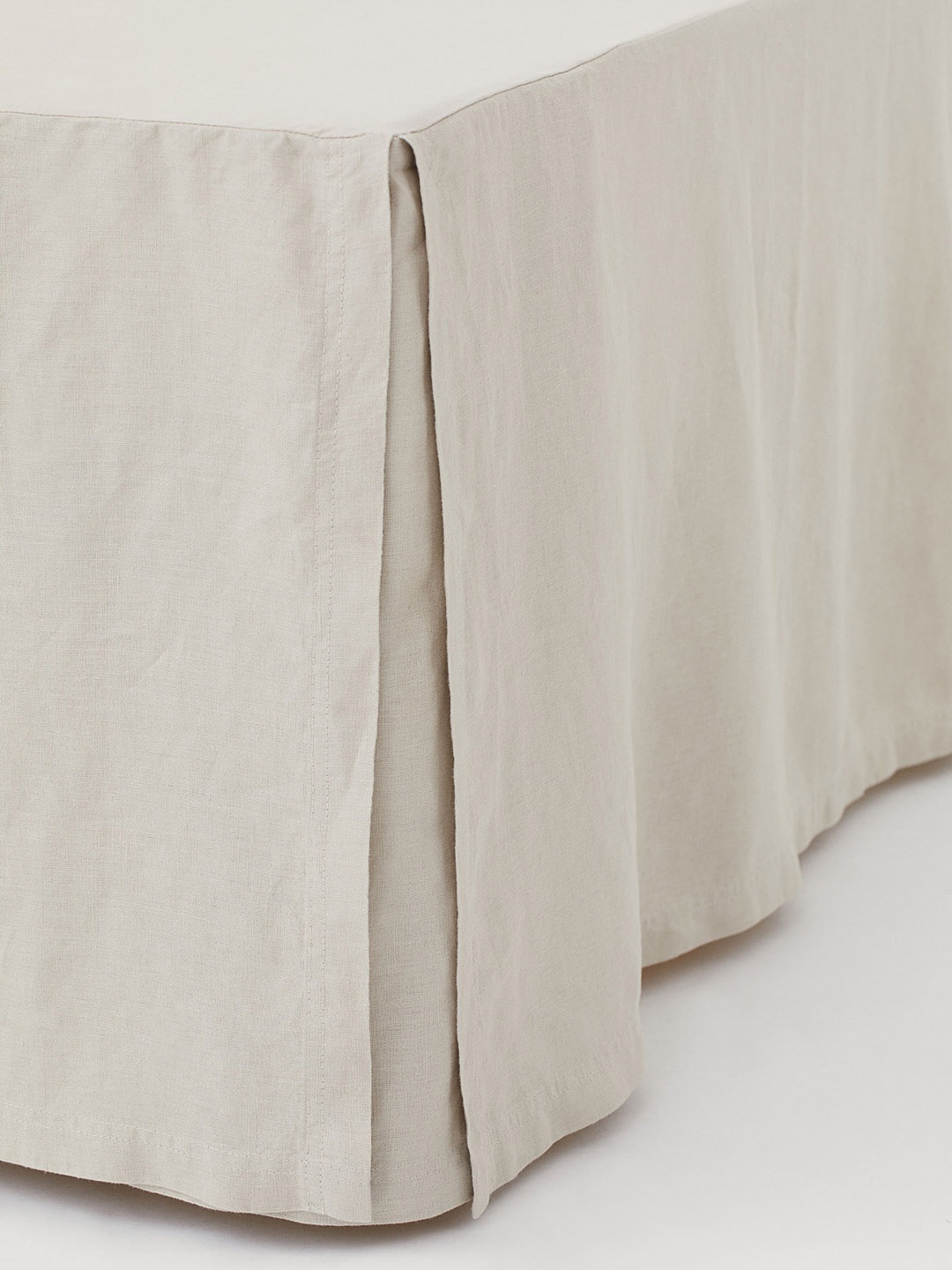 

H&M Beige Washed Linen Valance