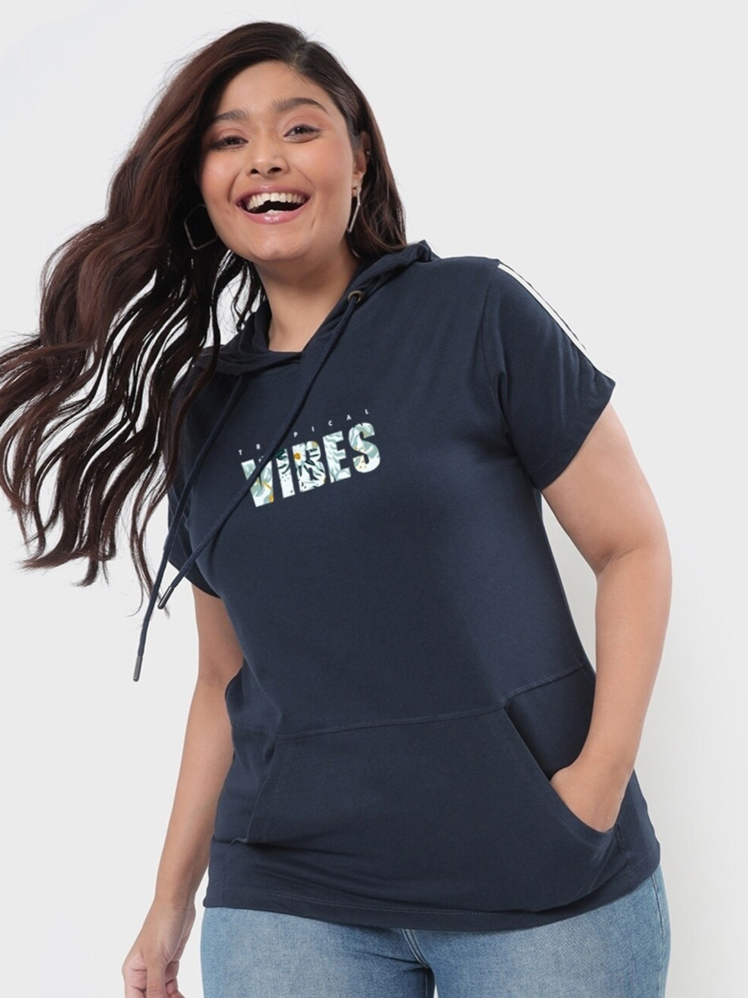 

Bewakoof Blue Tropical Vibes Graphic Printed Plus Size Hoodie T-shirt