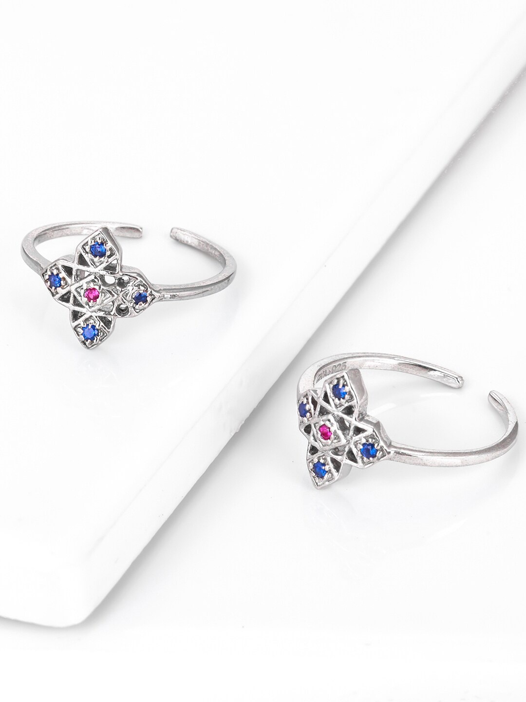 

GIVA 925 Sterling Silver Set Of 2 Rhodium-Plated Stones-Studded Raidant Oasis Toe Rings