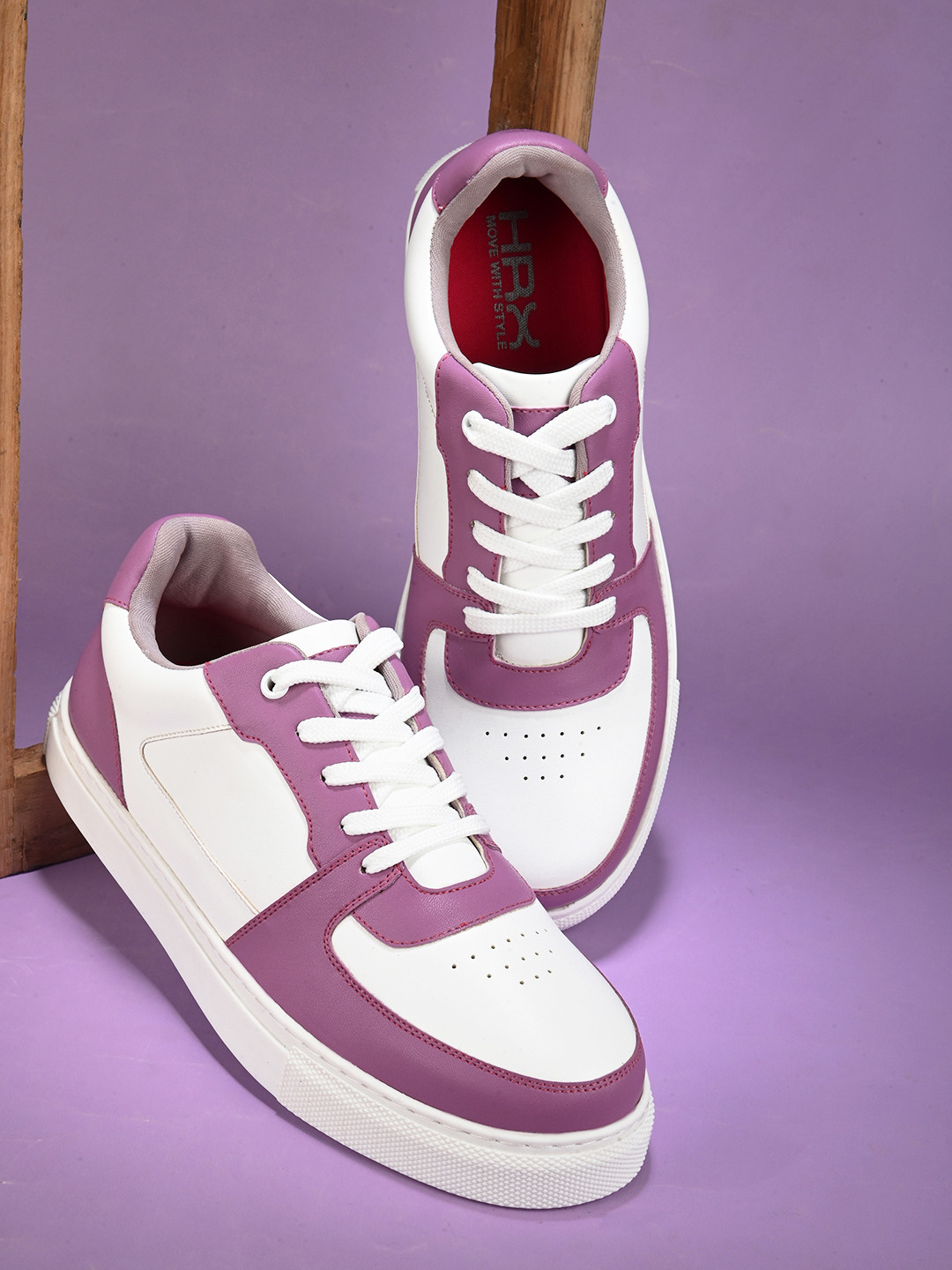 

HRX by Hrithik Roshan Women White & Purple Colourblocked Lightweight Comfort Sneakers