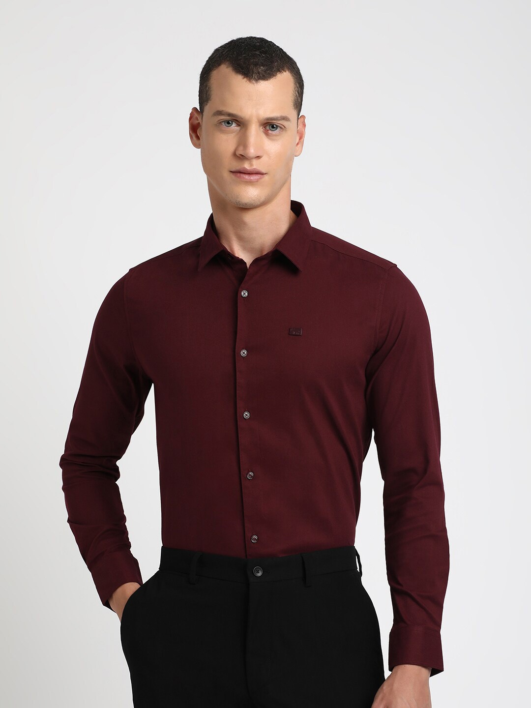 

THE BEAR HOUSE Slim Fit Spread Collar Cotton Lycra Formal Shirt, Maroon