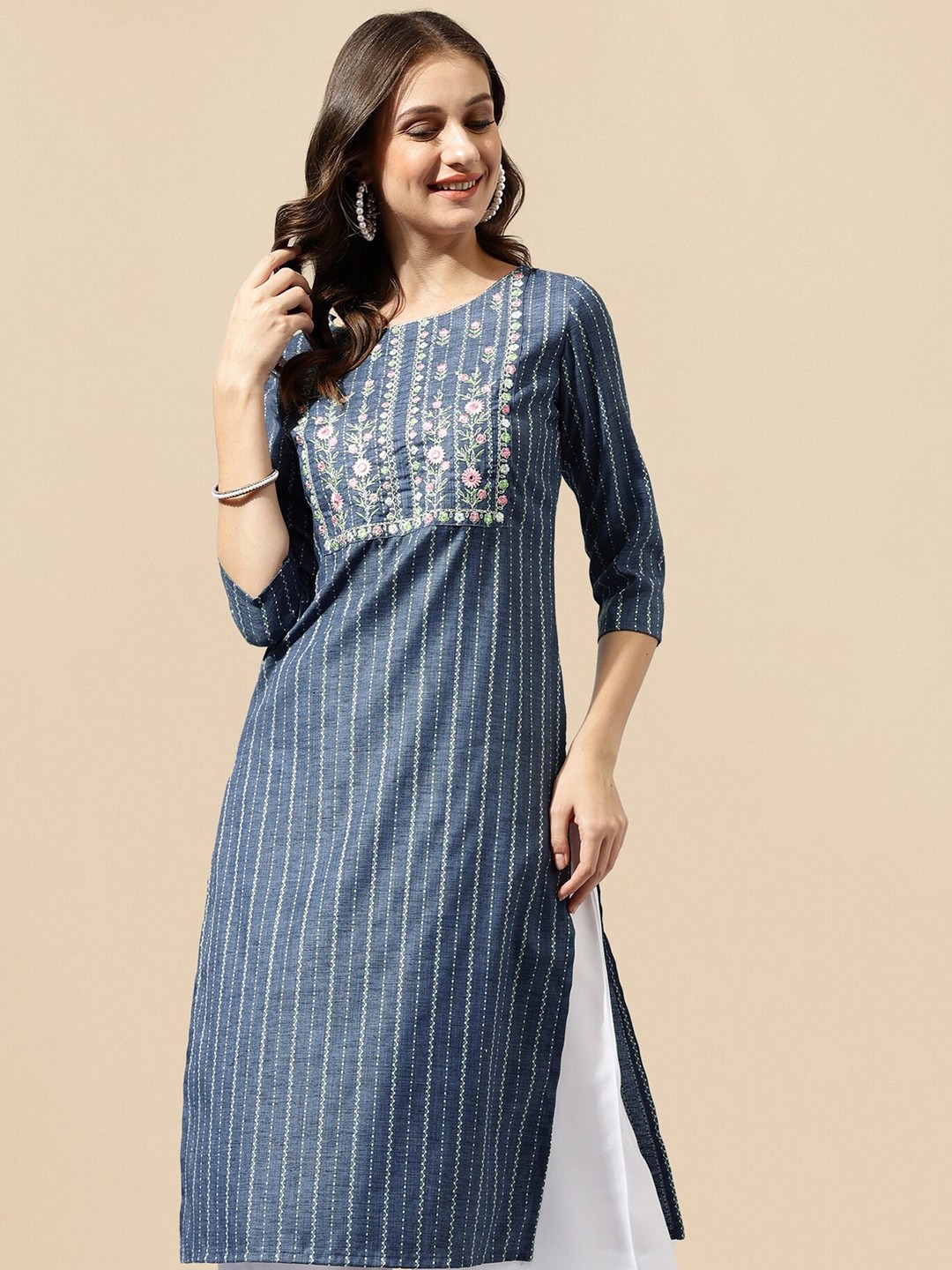 

MIRCHI FASHION Striped Thread Work Boat Neck Kurta, Blue