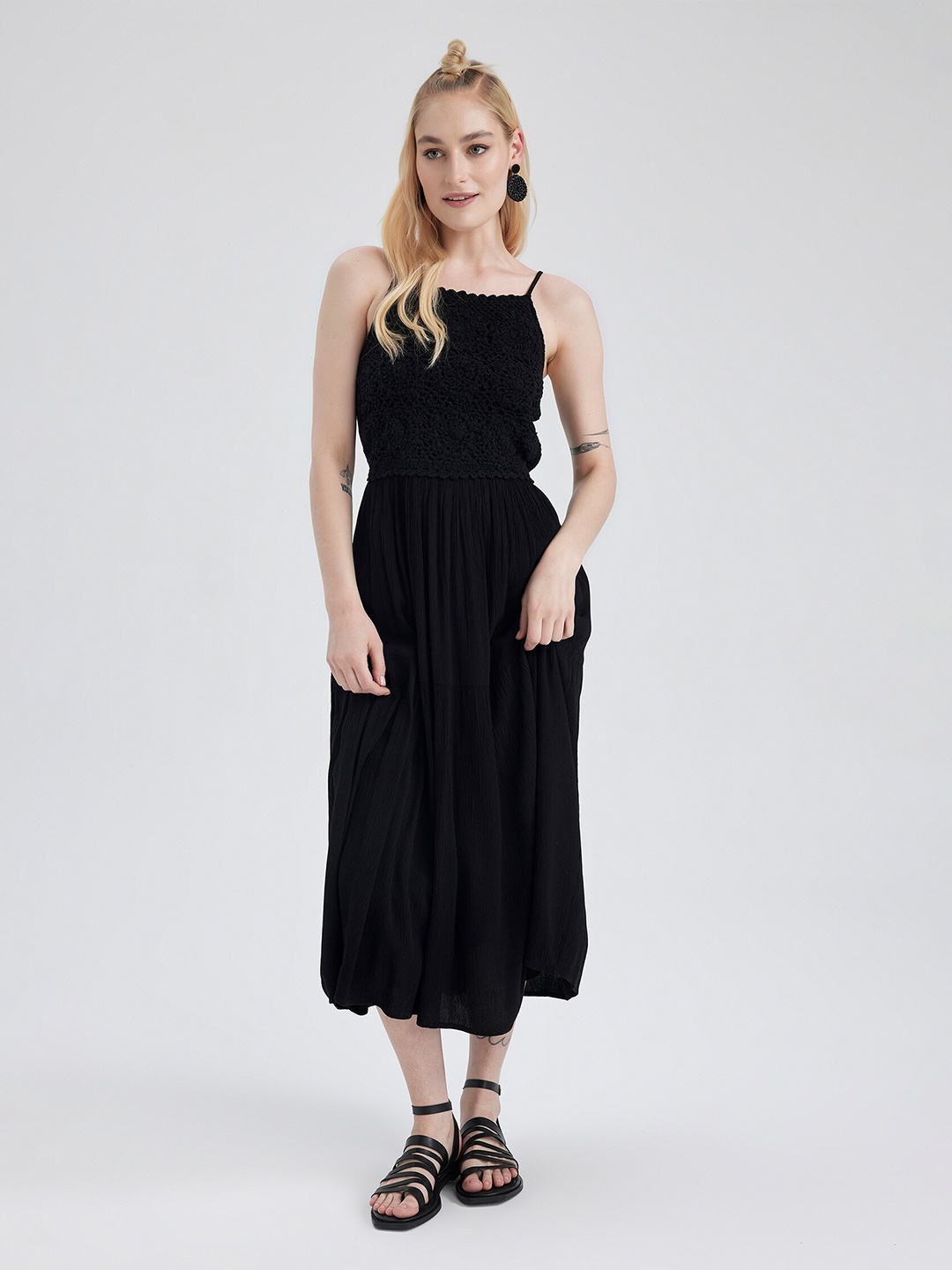 

DeFacto Self Design Fit & Flare Midi Dress, Black