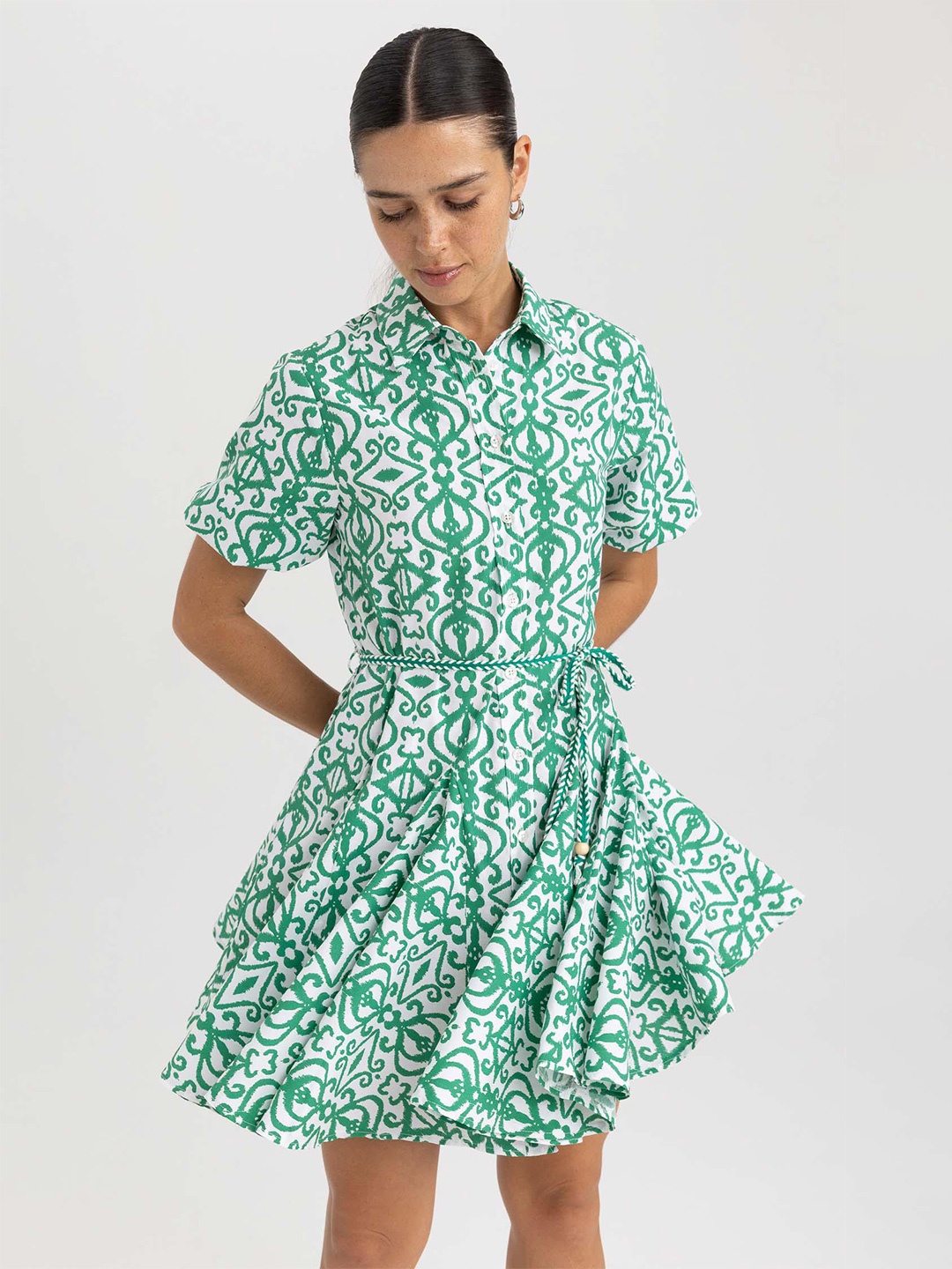 

DeFacto Printed Flared Sleeve Fit & Flare Dress, Green