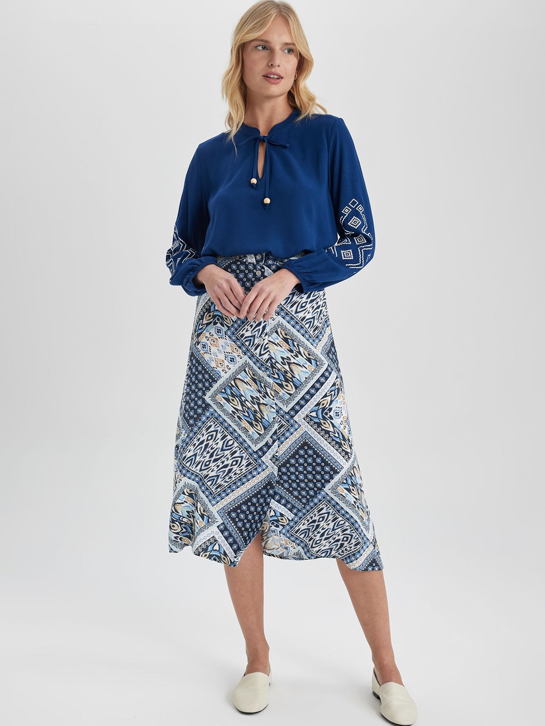 

DeFacto Printed A-Line Knee Length Skirt, Blue