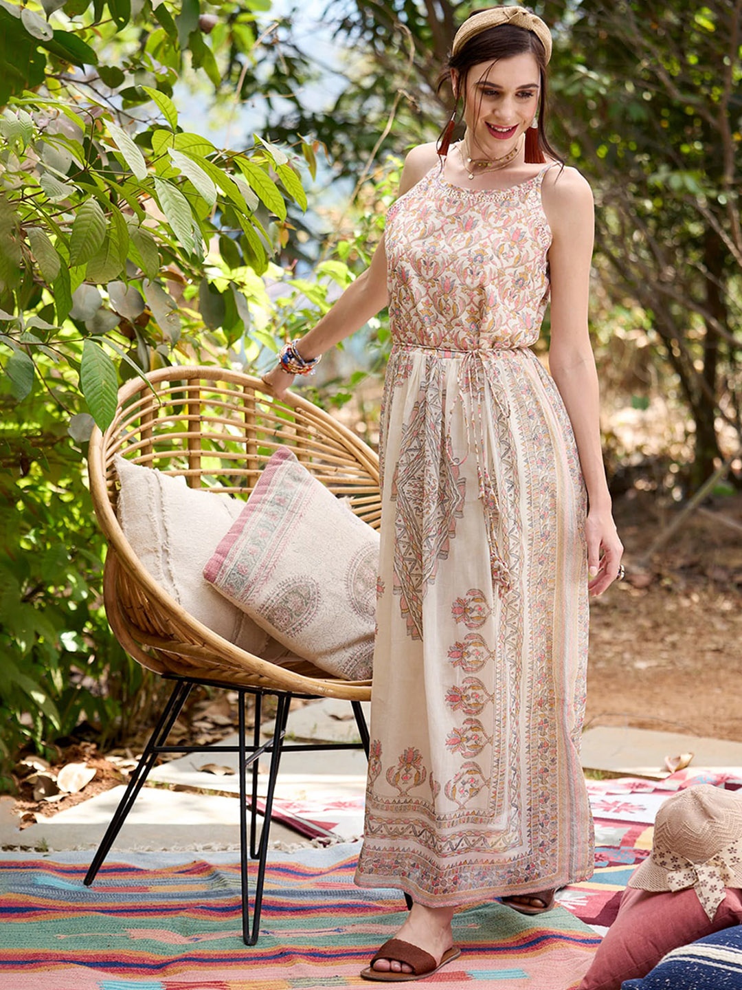 

ODETTE Ethnic Motifs Printed Sleeveless Anarkali Kurta, Cream