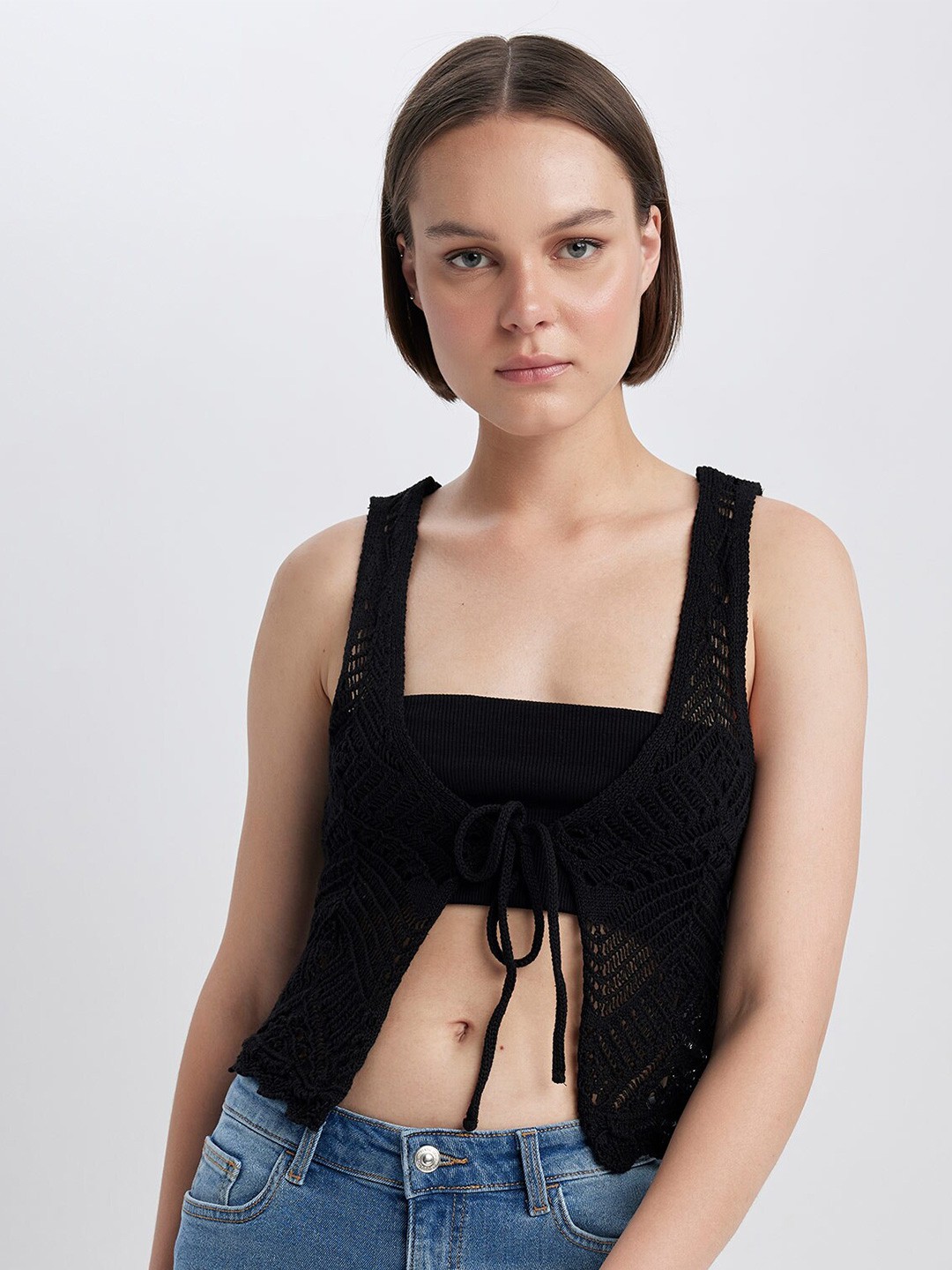 

DeFacto Self Design Tie Up Crop Top, Black