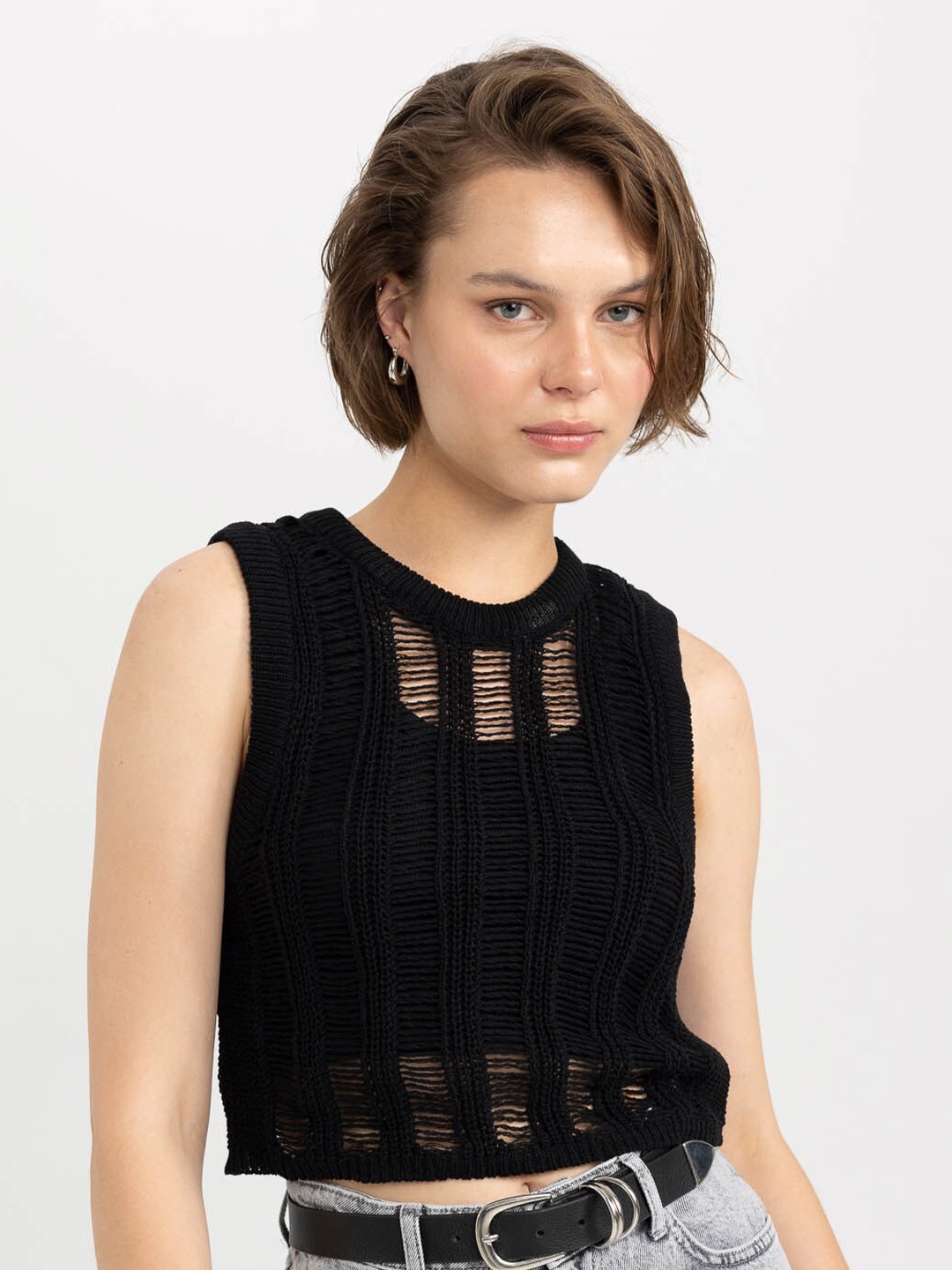 

DeFacto Self design Knitted Top, Black