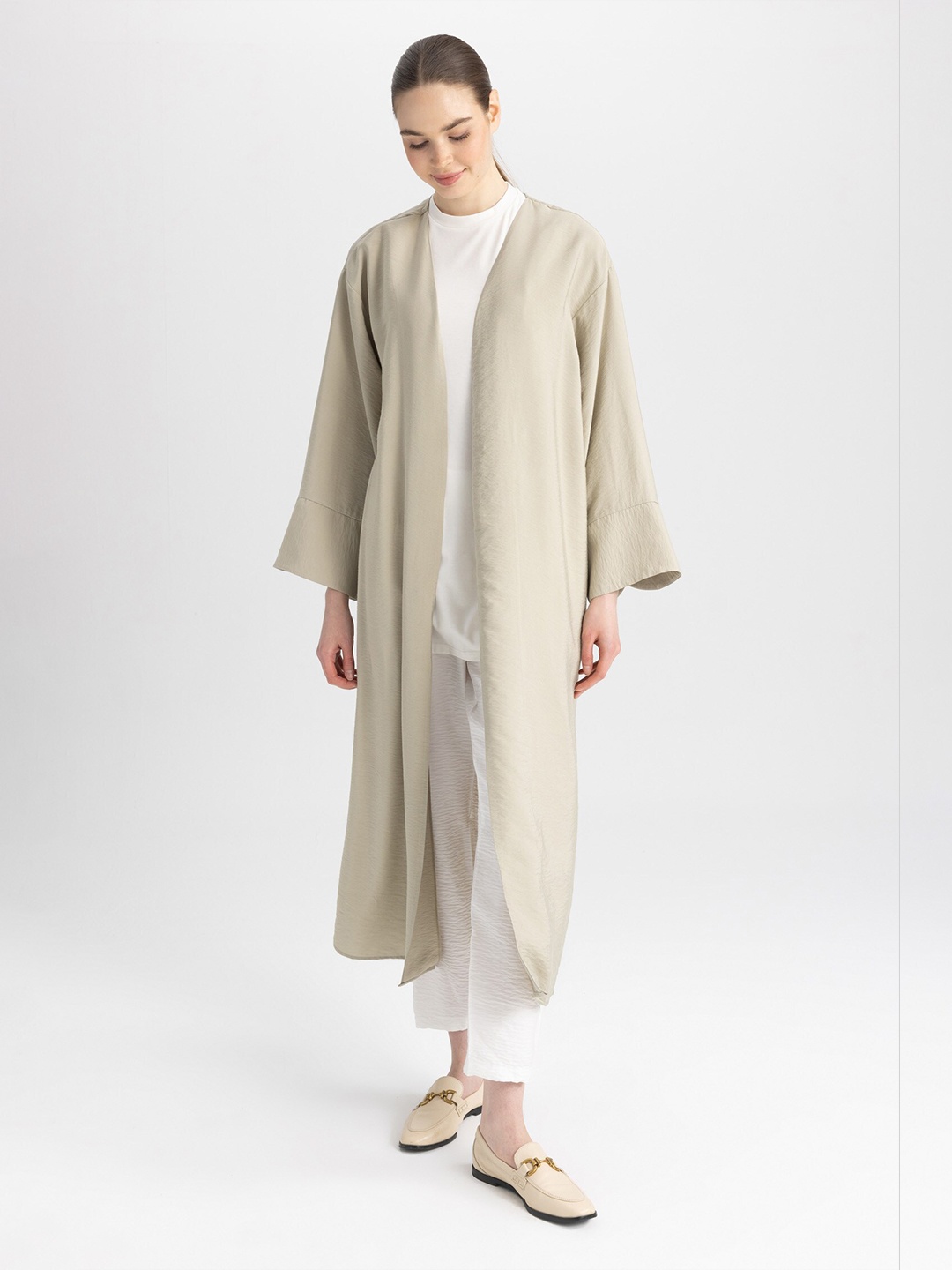 

DeFacto Open Front Longline Shrug, Beige