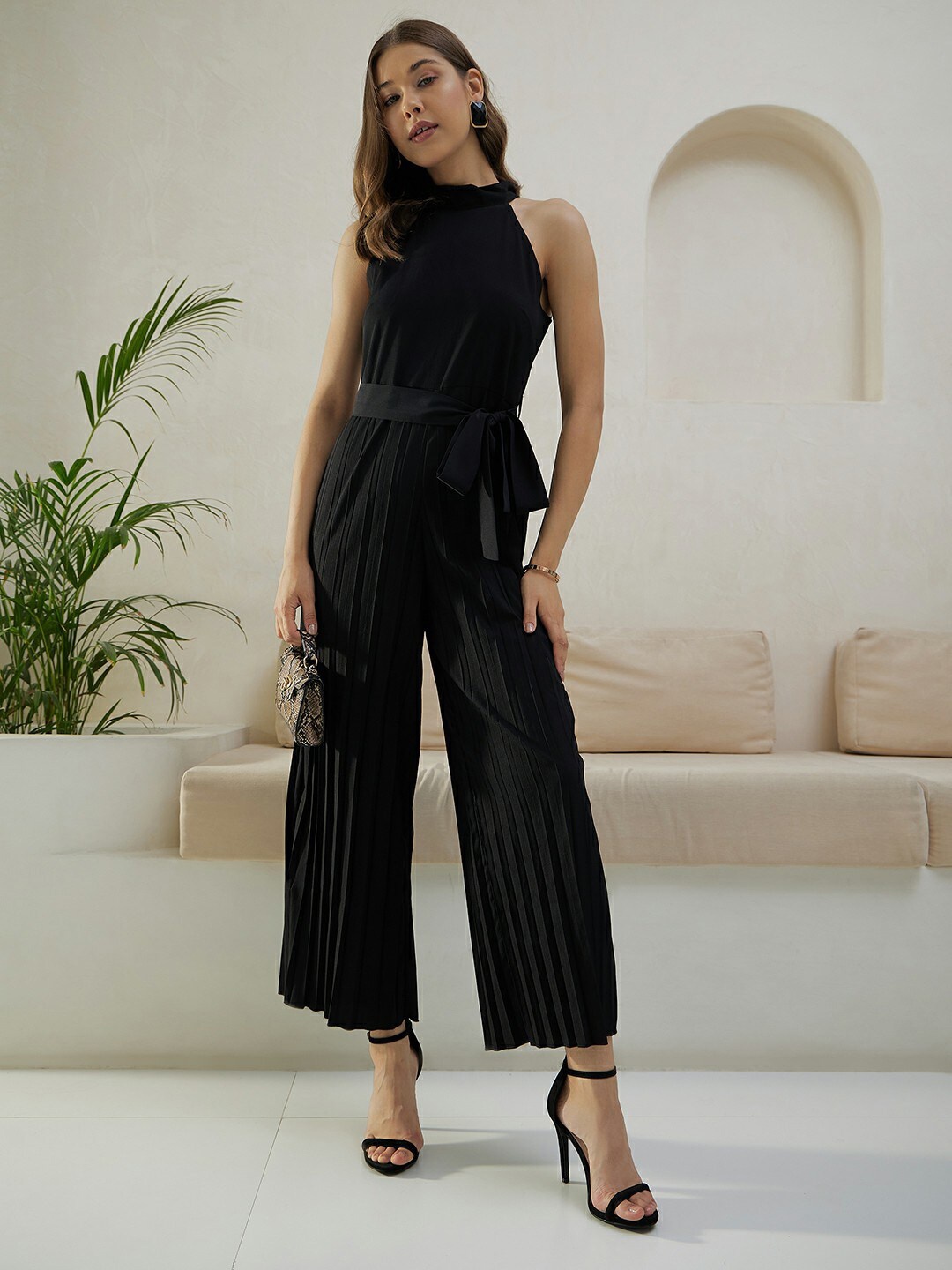 

Berrylush Black High Neck Sleeveless Culotte Jumpsuit