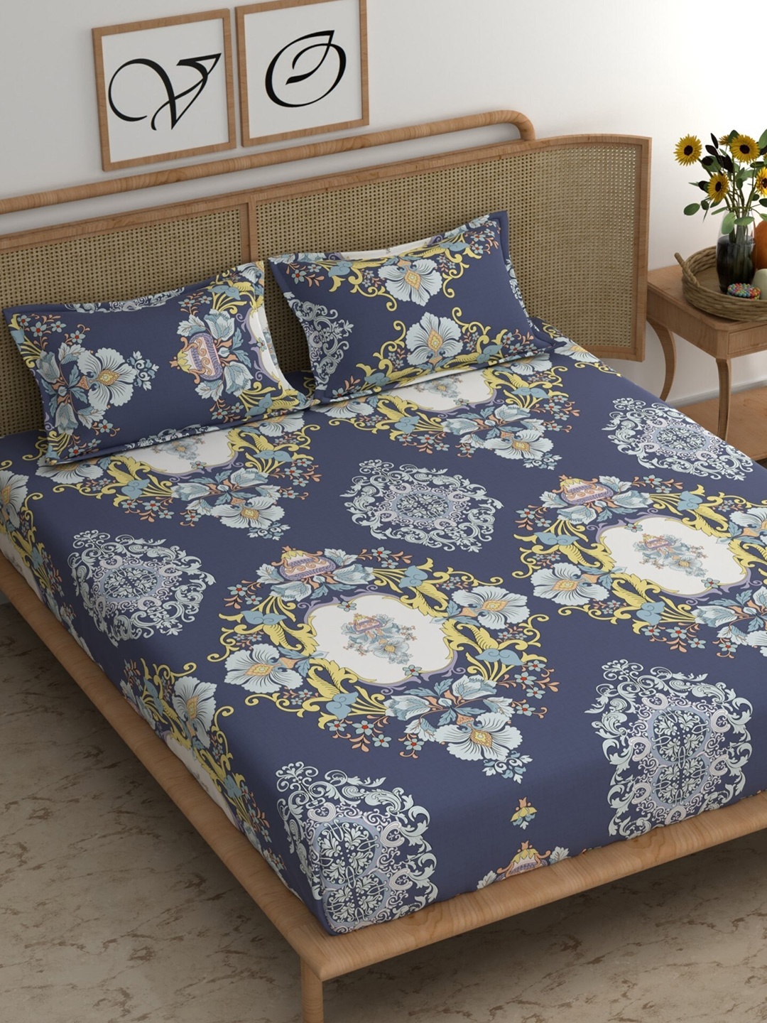 

CHHAVI INDIA Blue & White Ethnic Motifs Polycotton 210 TC King Bedsheet & 2 Pillow Covers