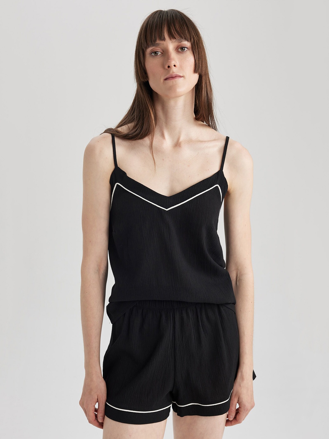 

DeFacto Pure Cotton Shoulder Straps Top With Shorts, Black