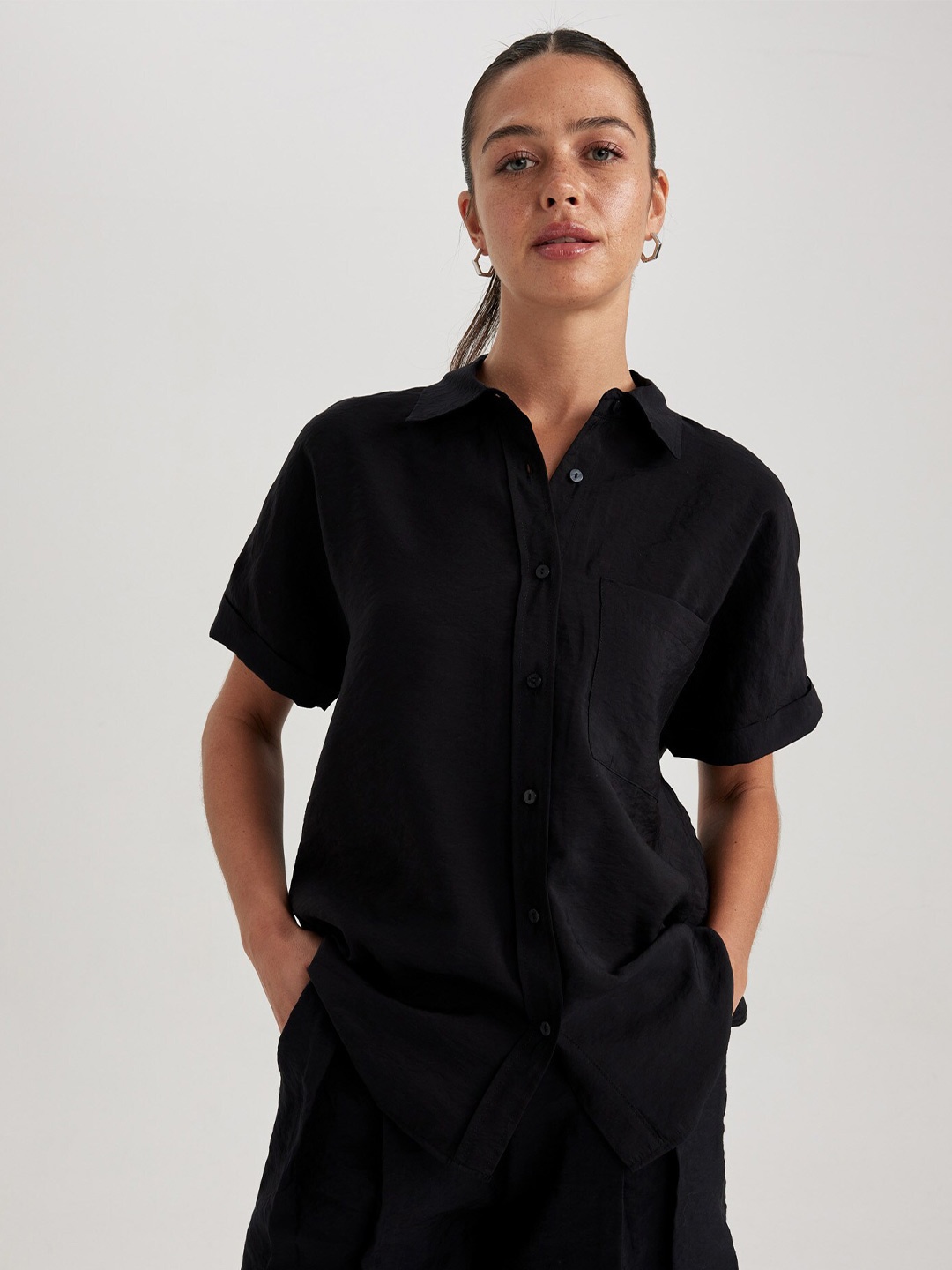 

DeFacto Spread Collar Casual Shirt, Black