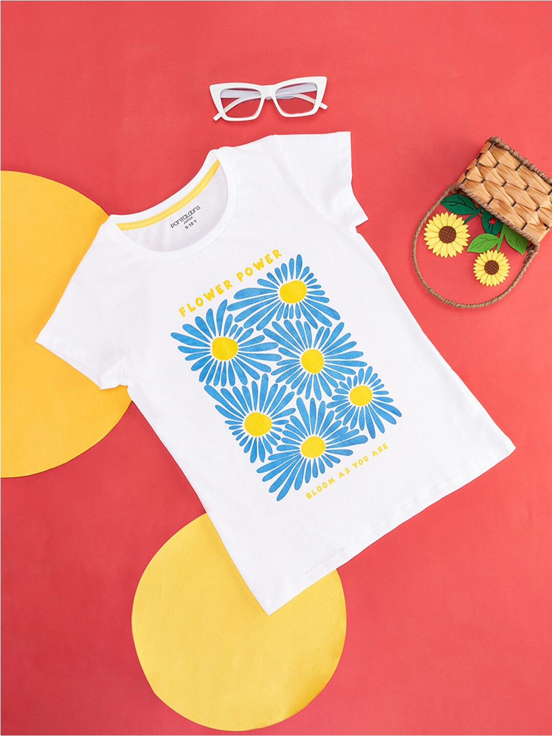

Pantaloons Junior Girls Printed Cotton T-shirt, White