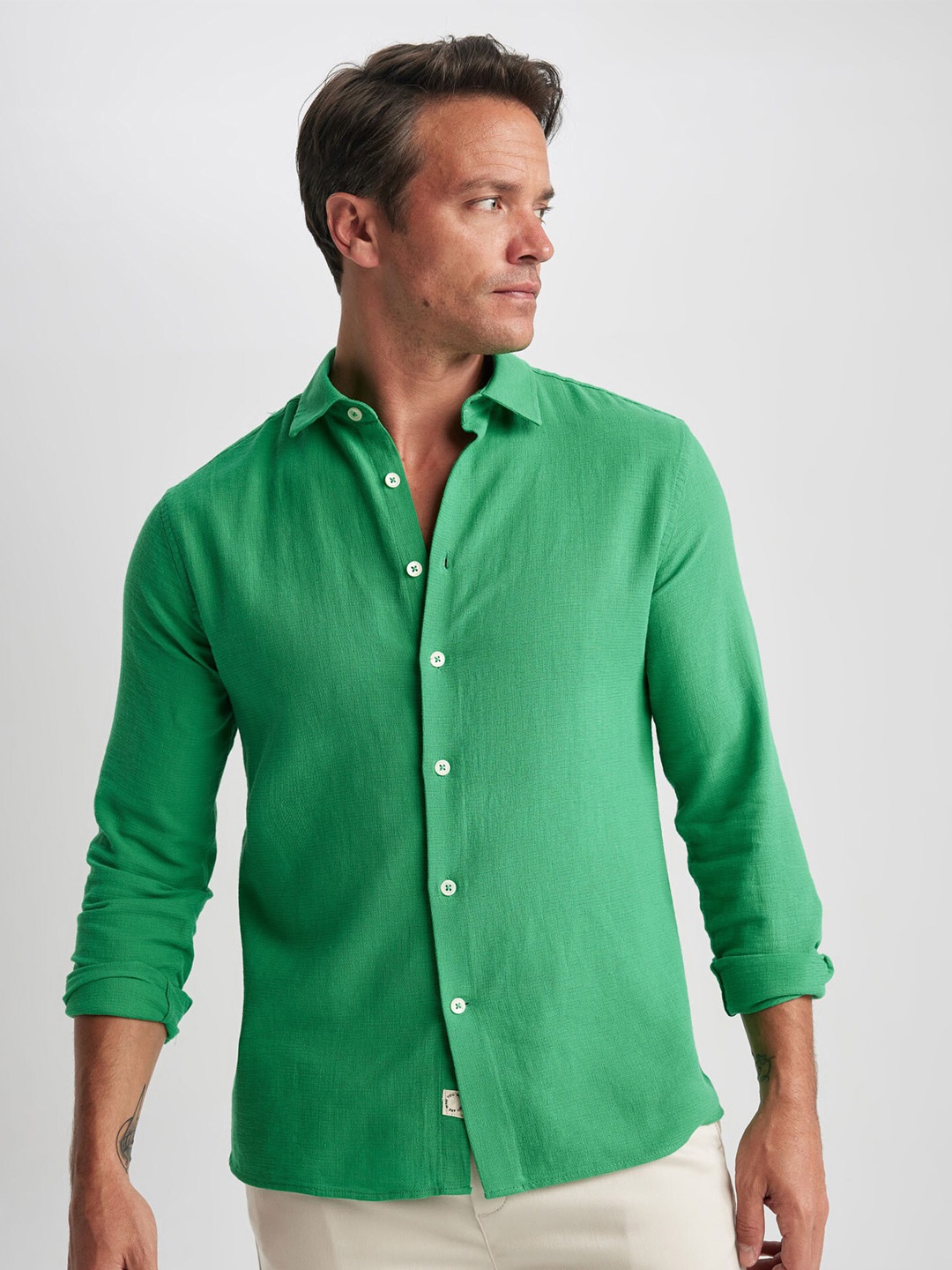 

DeFacto Spread Collar Pure Cotton Casual Shirt, Green
