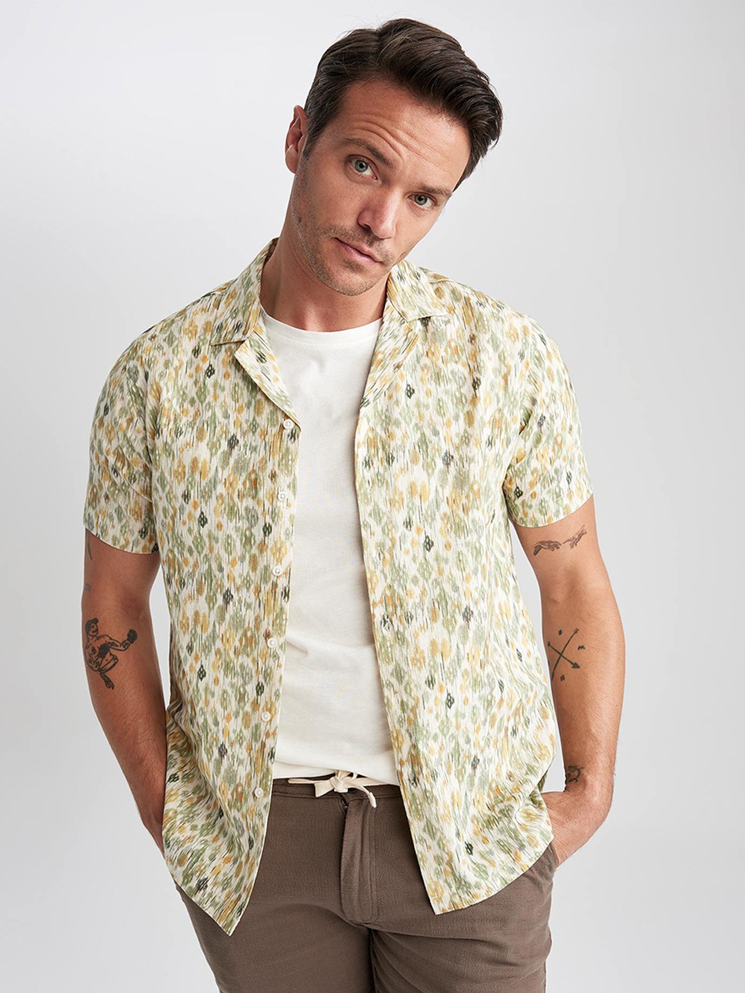 

DeFacto Abstract Printed Cuban Collar Cotton Linen Casual Shirt, Green