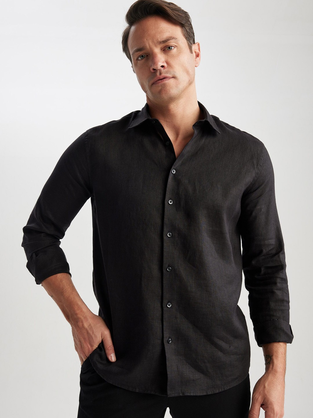 

DeFacto Spread Collar Pure Linen Casual Shirt, Black