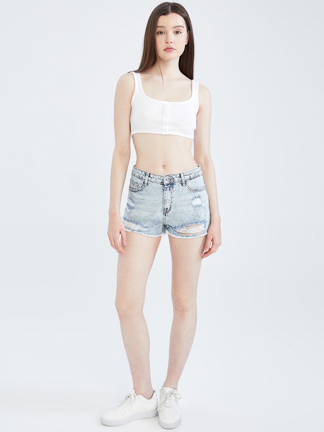 

DeFacto Women Washed Distressed Mid-Rise Denim Shorts, Blue
