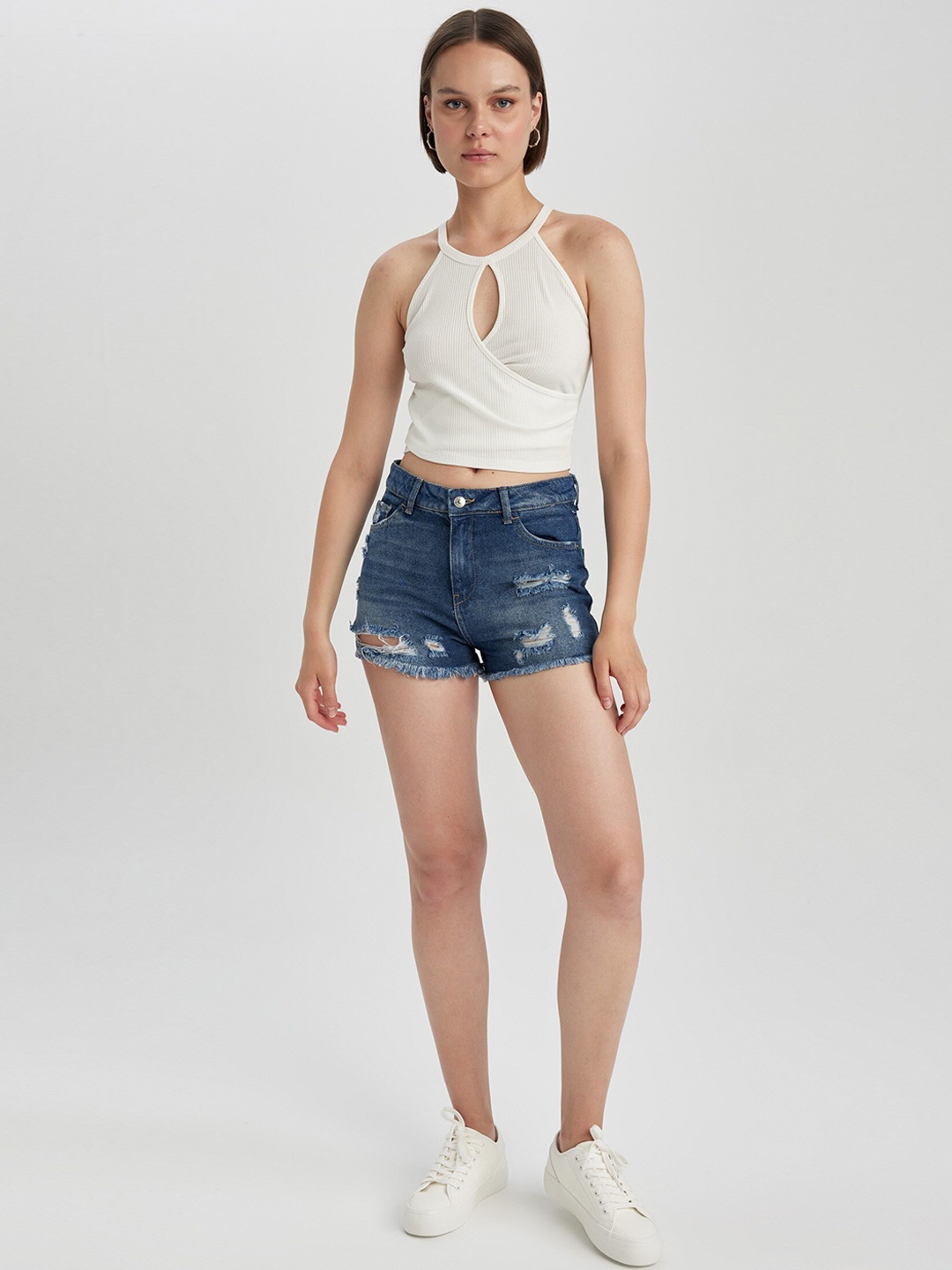 

DeFacto Women Washed Denim Shorts Technology, Na