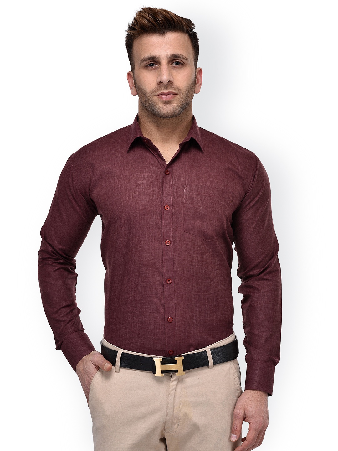 

Hangup Men Maroon Regular Fit Solid Formal Shirt