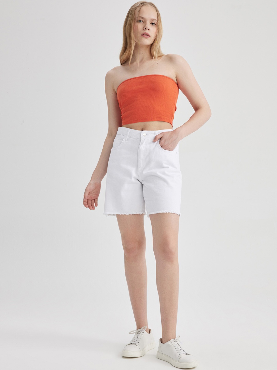 

DeFacto Women High-Rise Pure Cotton Denim Shorts, White