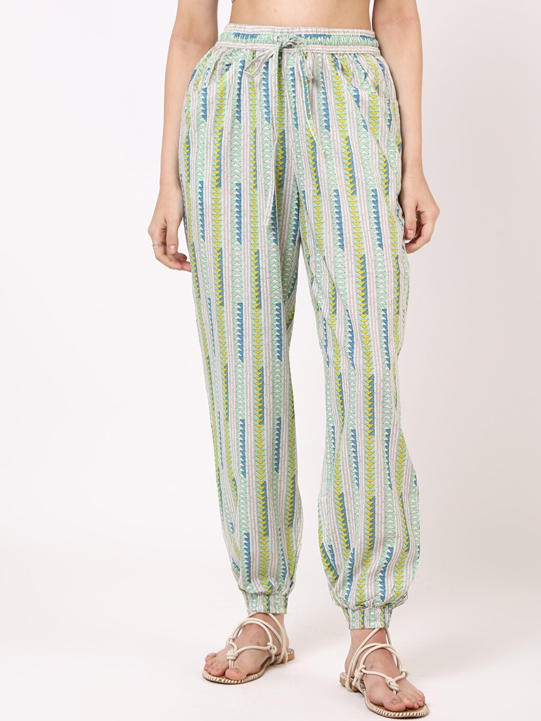 

UNTUNG Women Abstract Printed Pure Cotton Joggers, Green