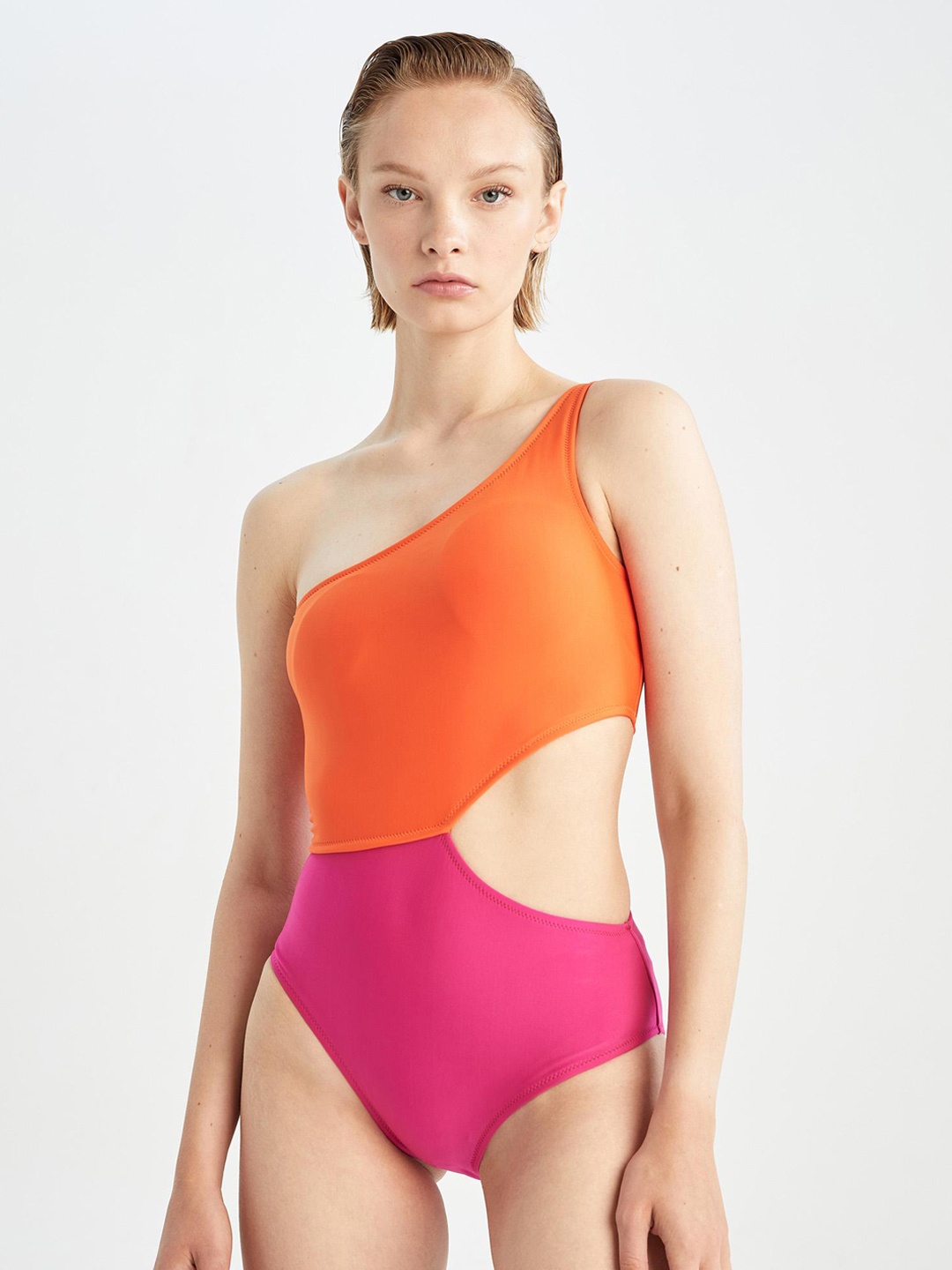 

DeFacto Colourblocked Cut-Out Swim Bodysuit, Fuchsia