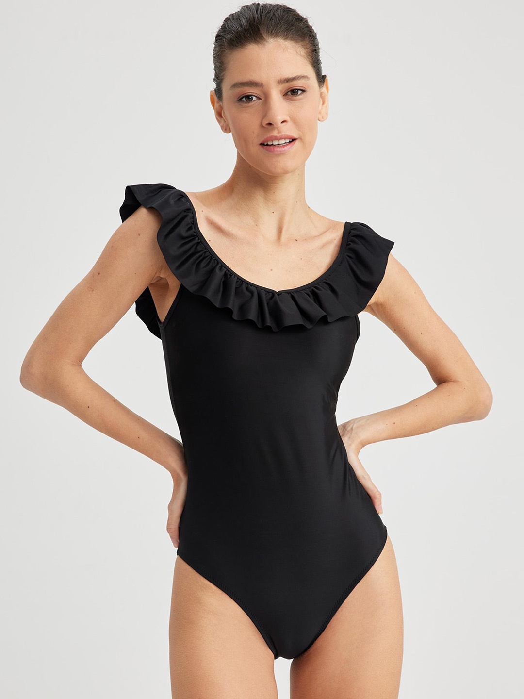 

DeFacto Round Neck With Ruffle Details Swim Bodysuit, Black