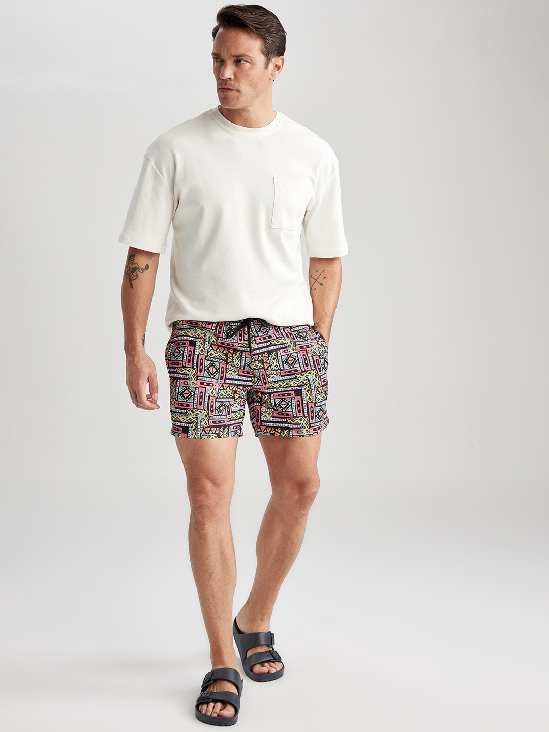 

DeFacto Printed T-shirt With Shorts Night Suit, White