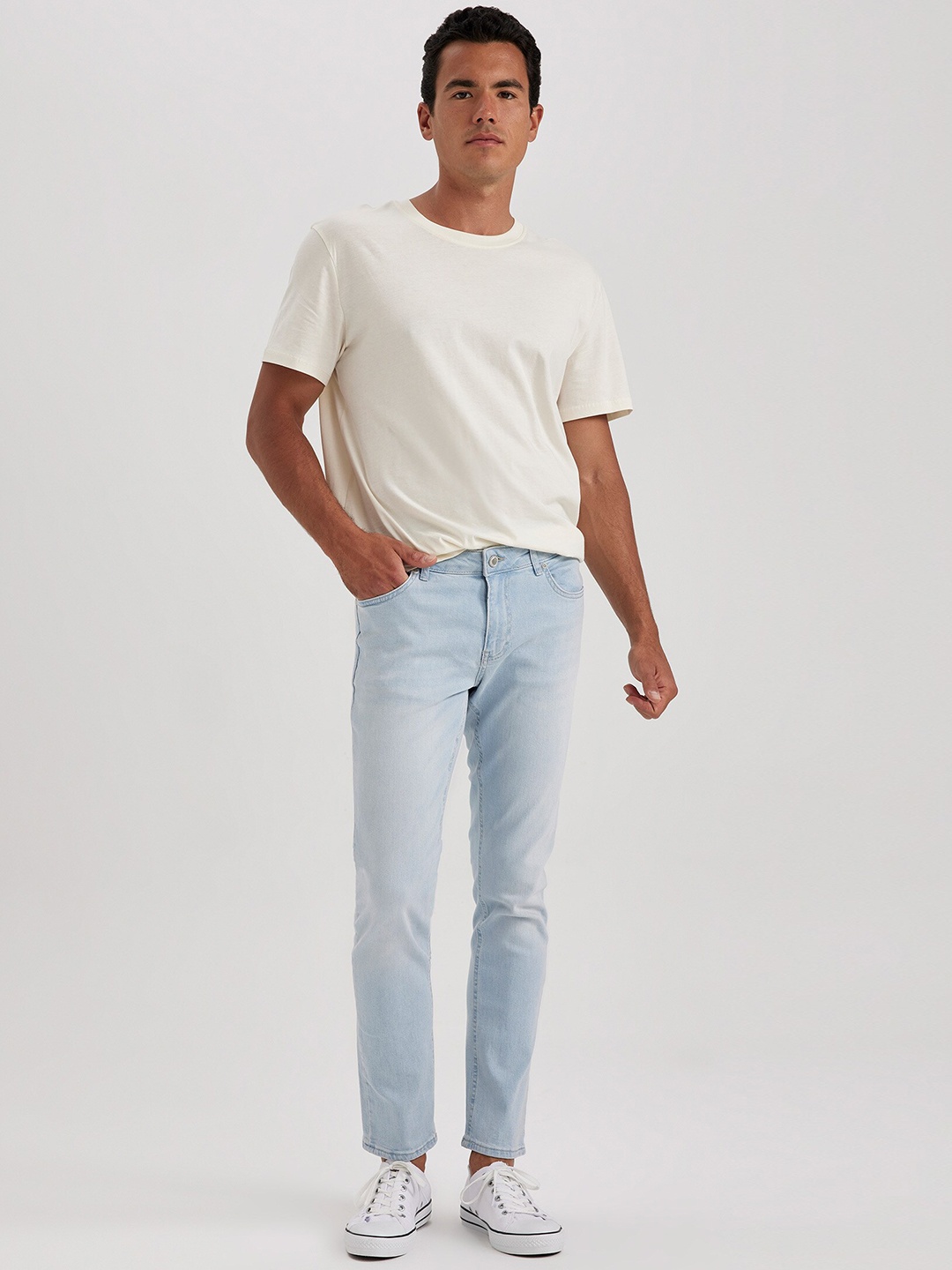 

DeFacto Men Clean Look Jeans, Blue