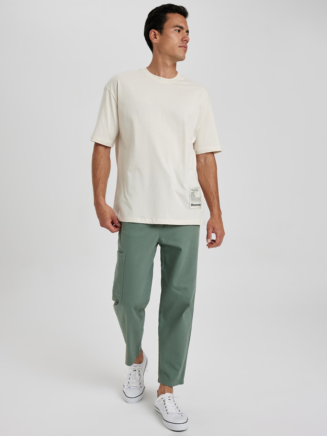 

DeFacto Mid-Rise Plain Cotton Cargos Trousers, Green