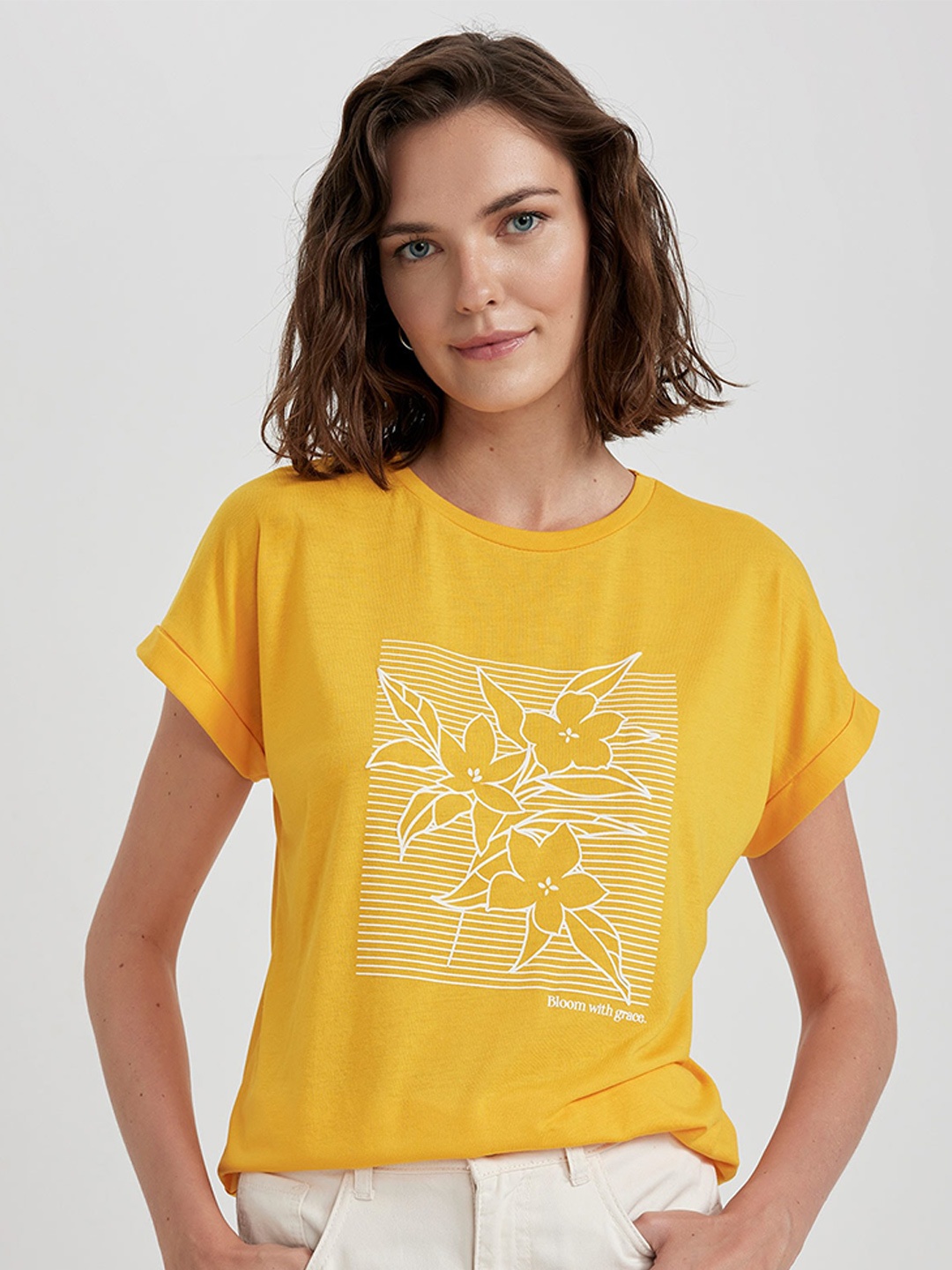 

DeFacto Floral Printed Casual T-Shirt, Yellow